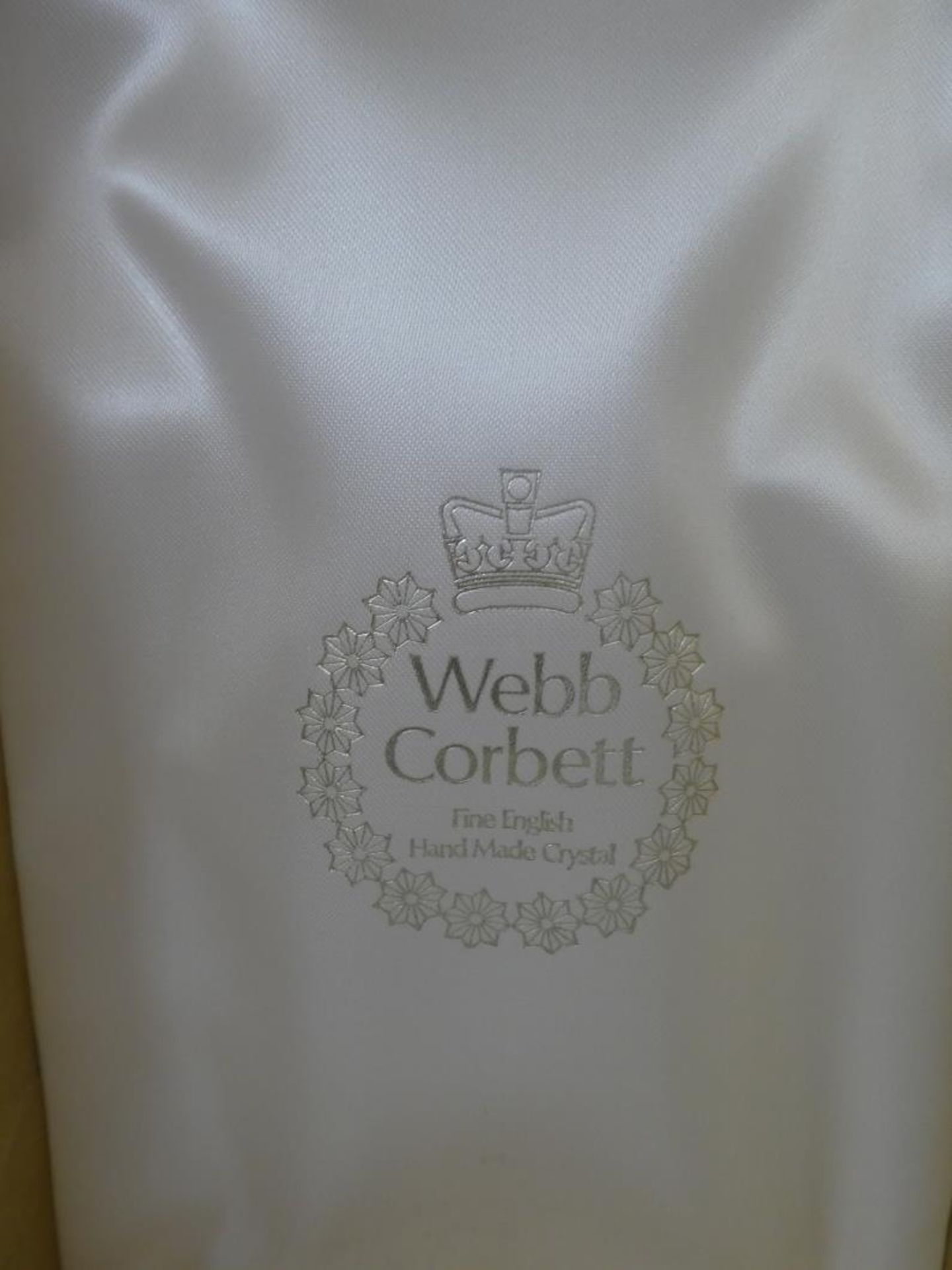 WEBB CORBETT CRYSTAL VASE 25TH ANNIV QE CORONATION - Image 2 of 8