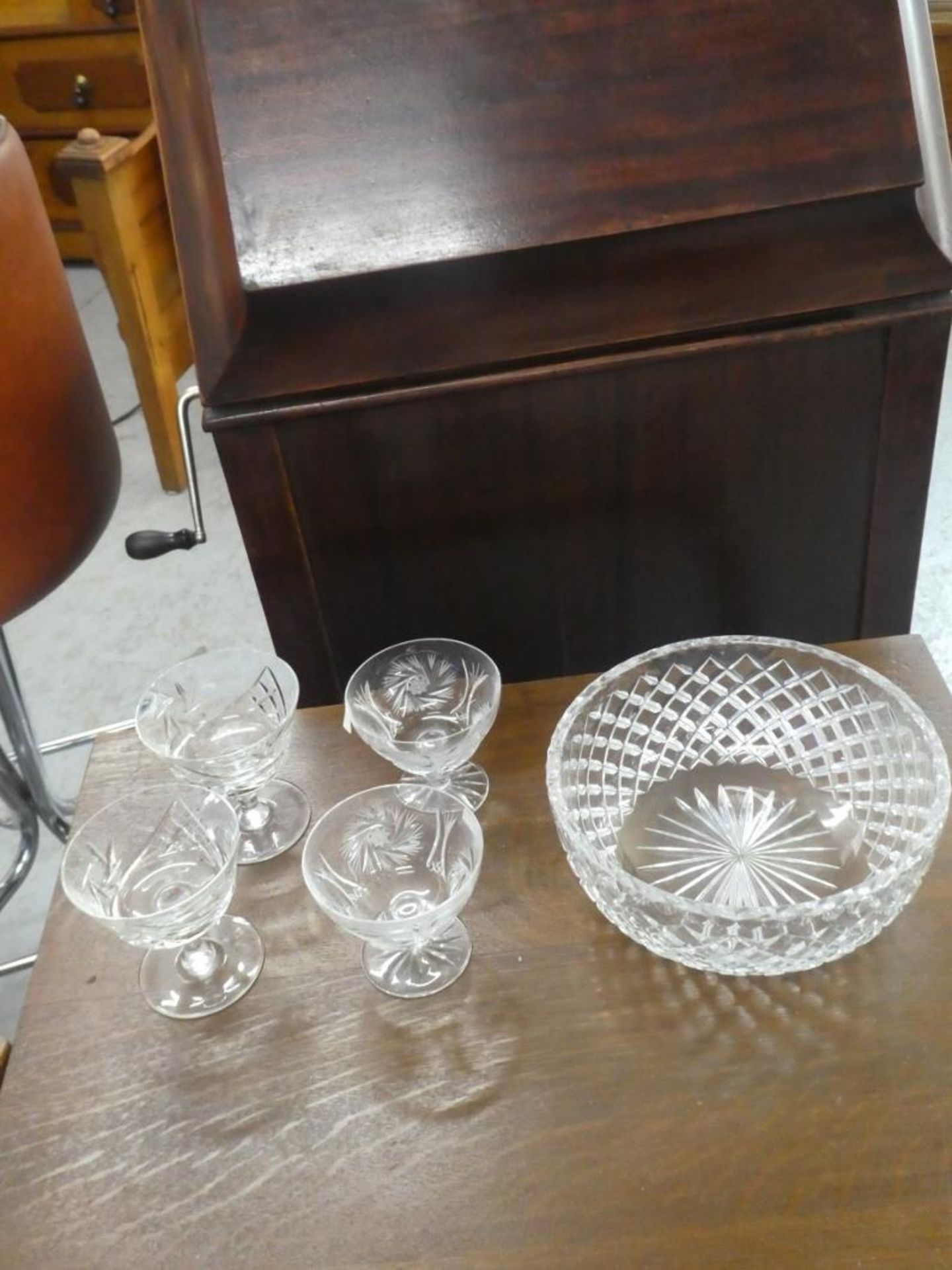 CRYSTAL BOWL 8" & 2 SETS OF 2 SERBERT GLASSES