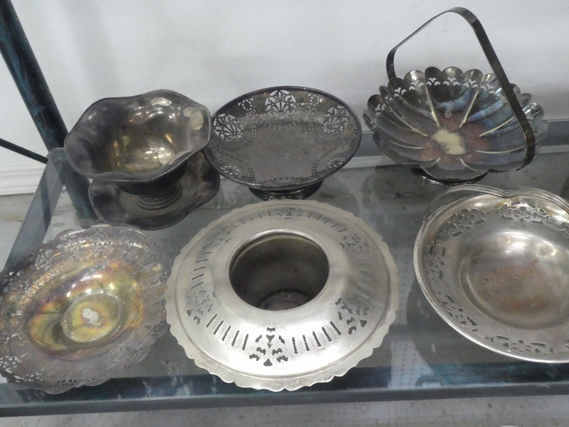 1 SHELF SILVERPLATE - Image 2 of 3