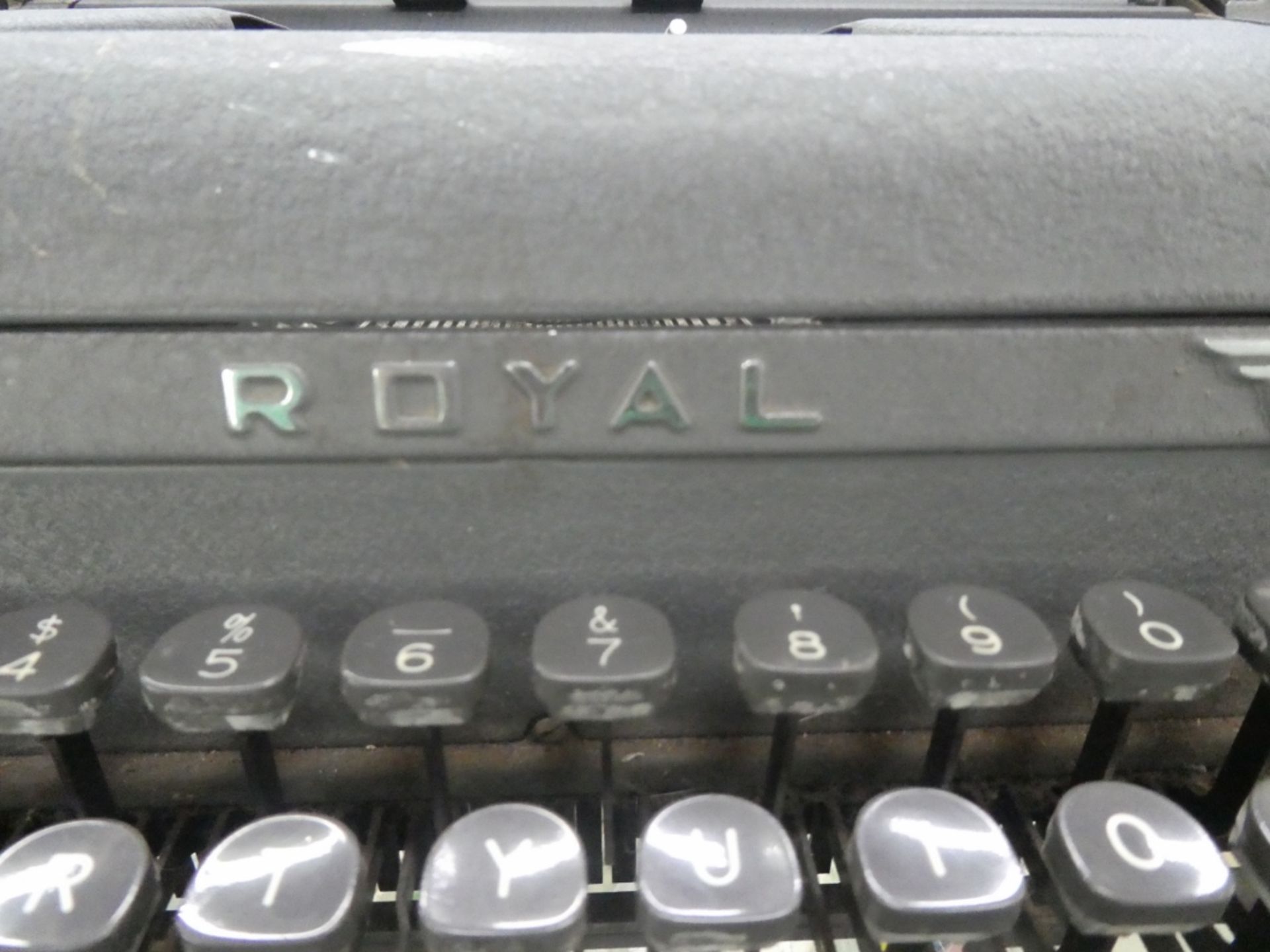 VINTAGE ROYAL ARROW TYPEWRITER - Image 2 of 4