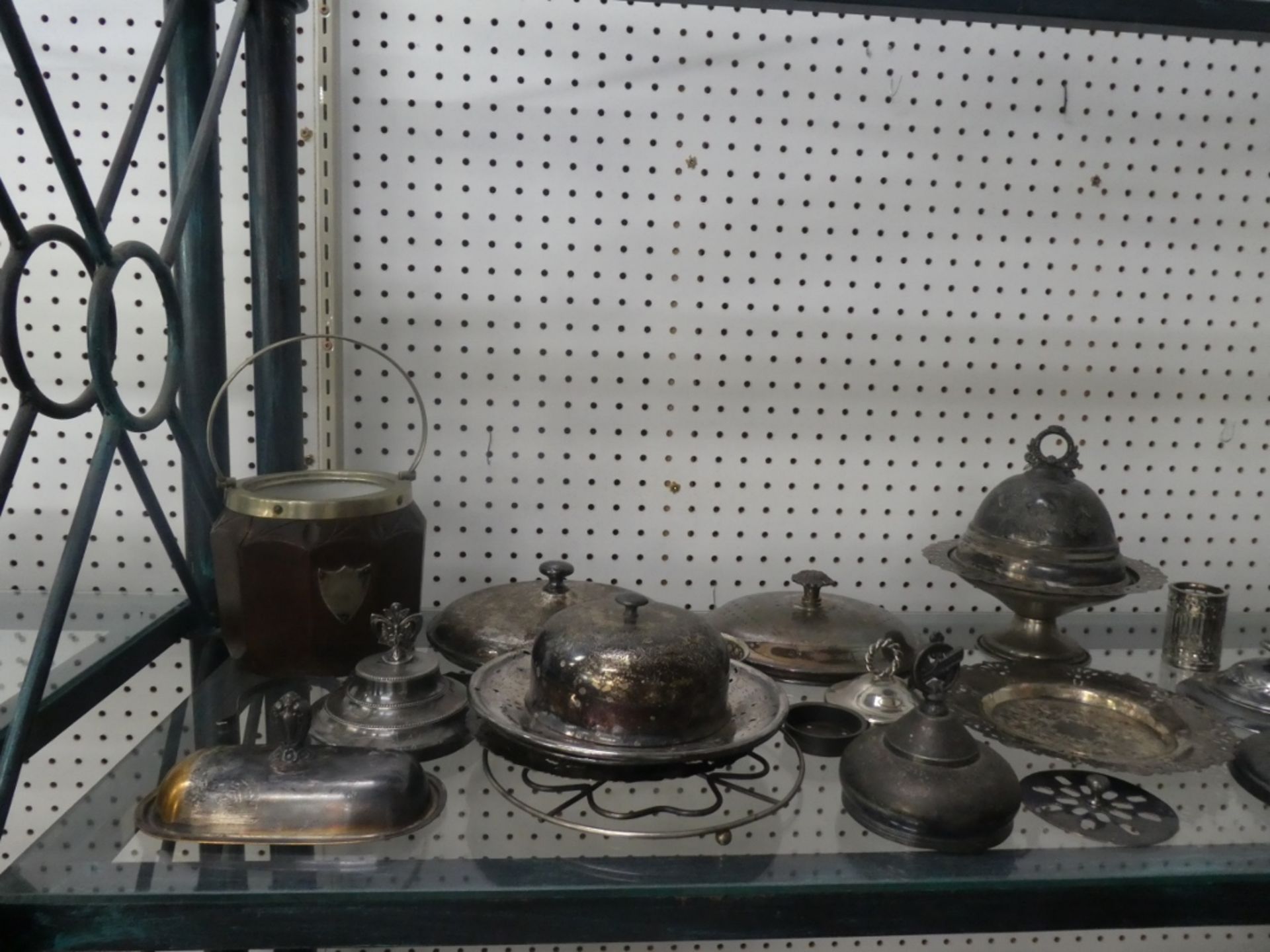 1 SHELF SILVERPLATE