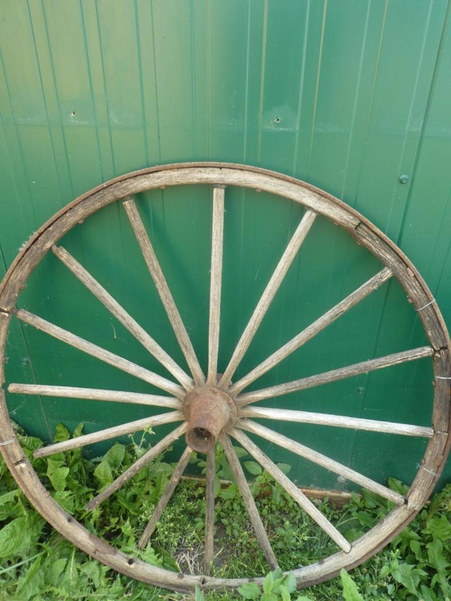 2 BUGGY WHEELS & 1 WAGON WHEEL (ALL IN POOR SHAPE) - Image 3 of 4
