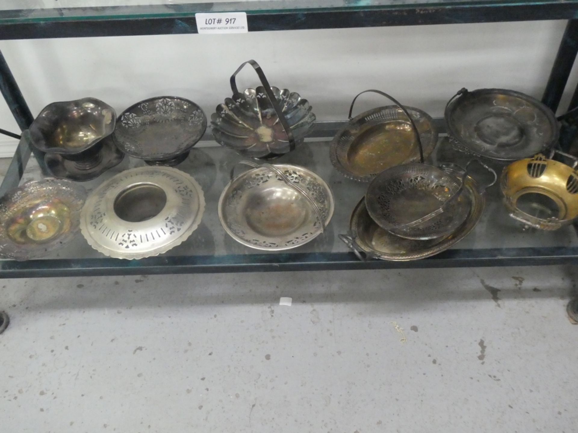 1 SHELF SILVERPLATE