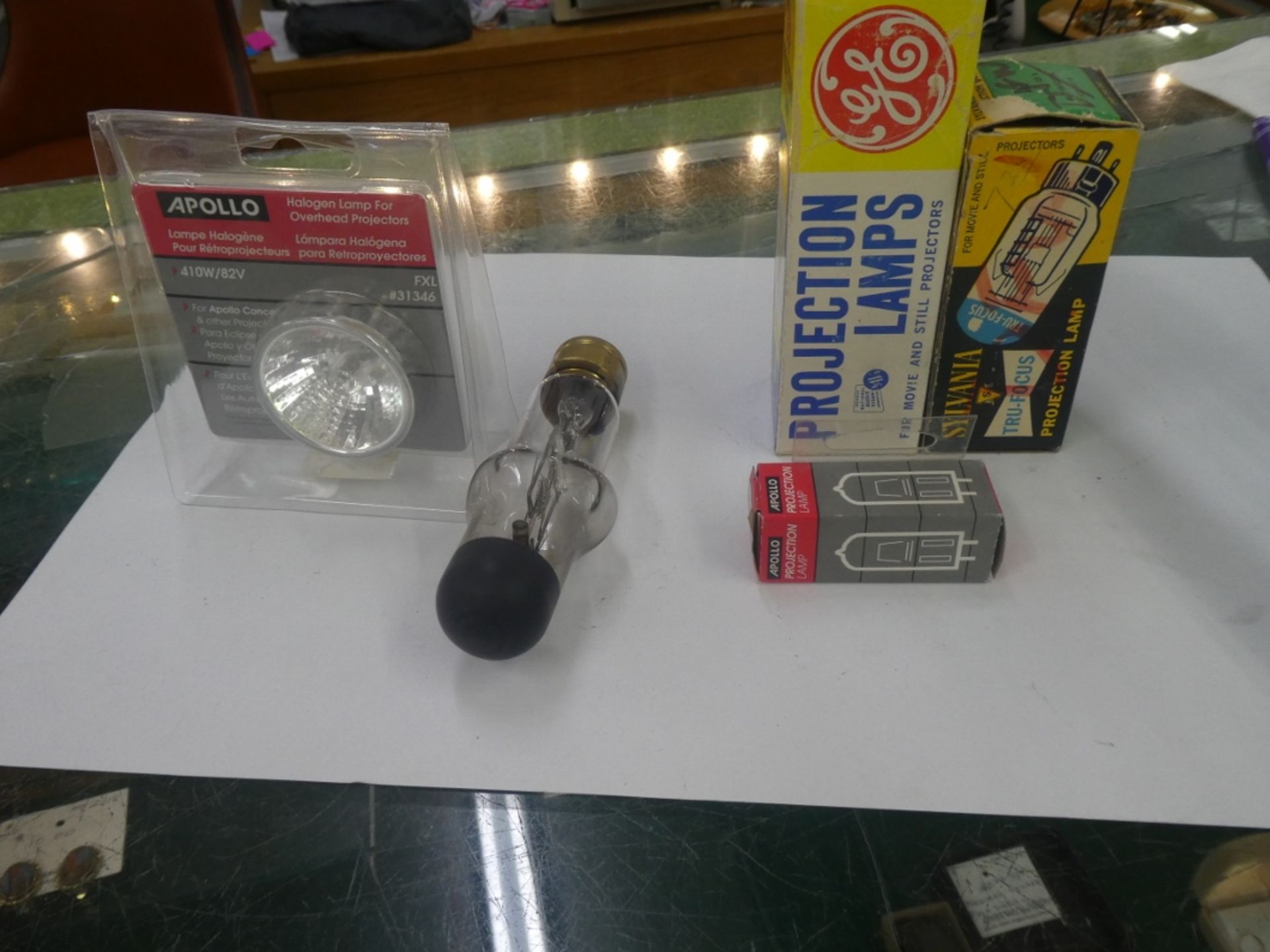 LOT OF PROJECTION LAMPS