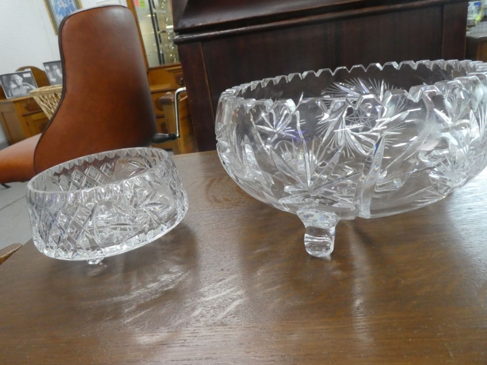 1 CYSTAL FOOTED BOWL 8" & 1 CYSTAL FOOTED BOWL 4"