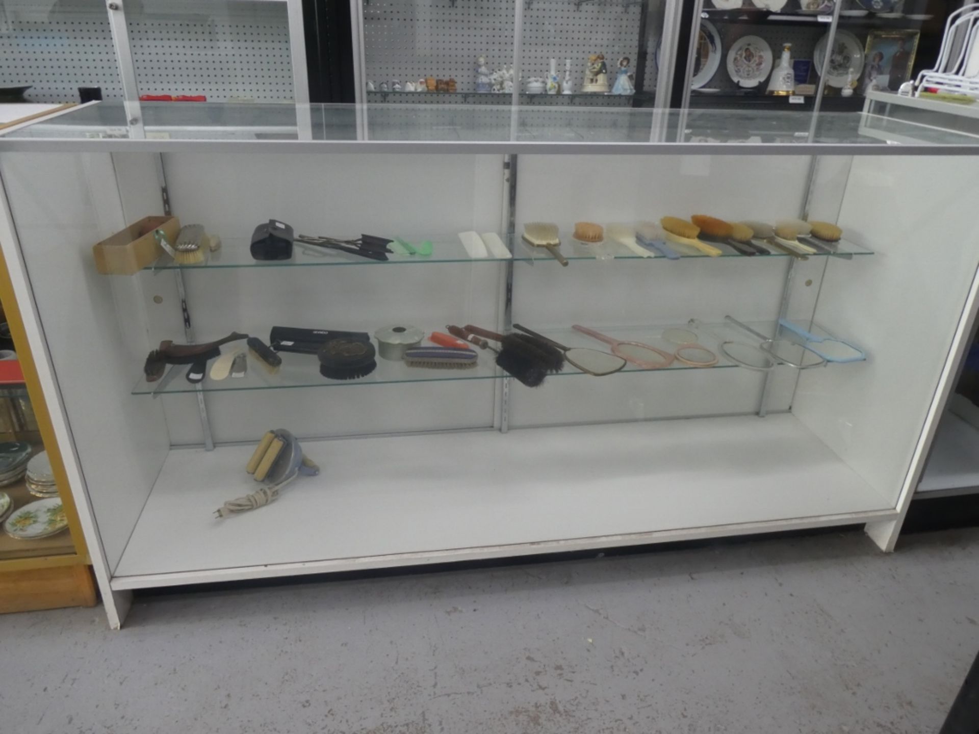 DISPLAY CASE 38"H 70"W 20"D