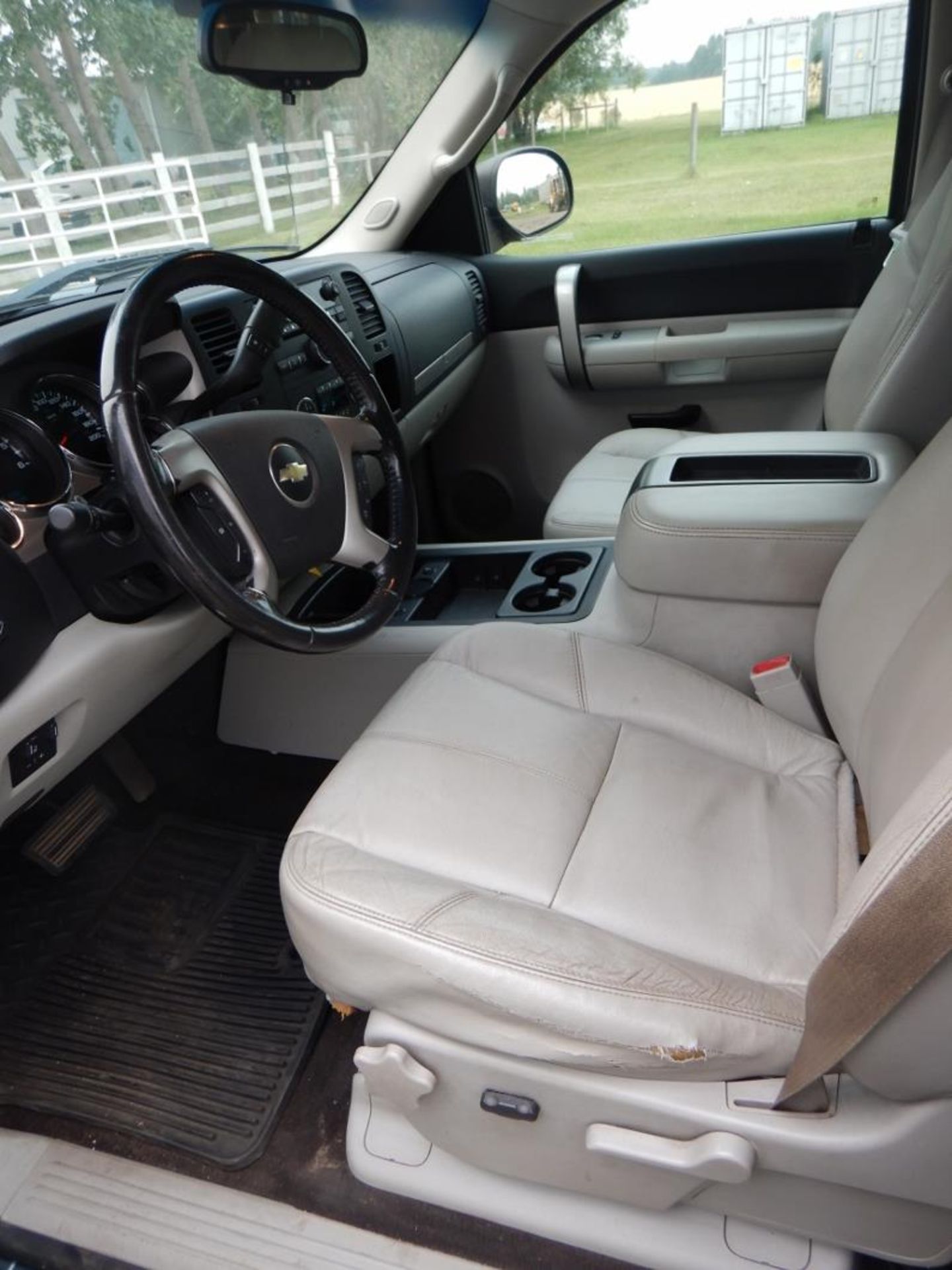 2009 CHEVROLET SILVERADO LT Z71 1500 4X4 CREW CAB, SHORT BOX, P/U, 5.3L, A/T, A/C, LEATHER, POWER - Image 3 of 17