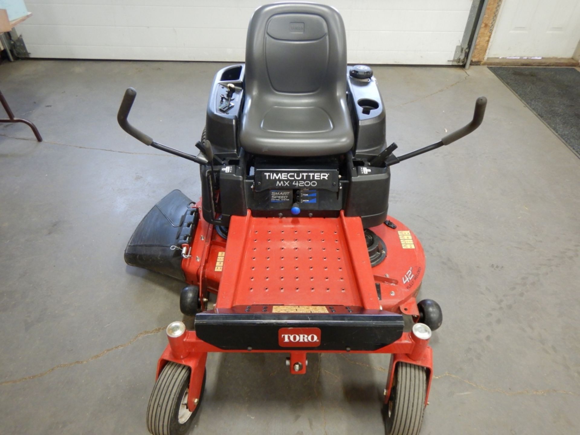 2018 TORO TIME CUTTER MX4200 RIDING MOWER, W/ 42" MOWER, SMART SPEED CONTROL - GREAT CONDITION - Image 13 of 15