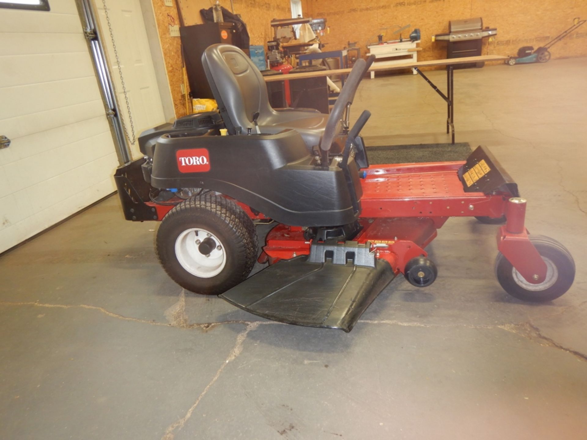 2018 TORO TIME CUTTER MX4200 RIDING MOWER, W/ 42" MOWER, SMART SPEED CONTROL - GREAT CONDITION - Image 4 of 15