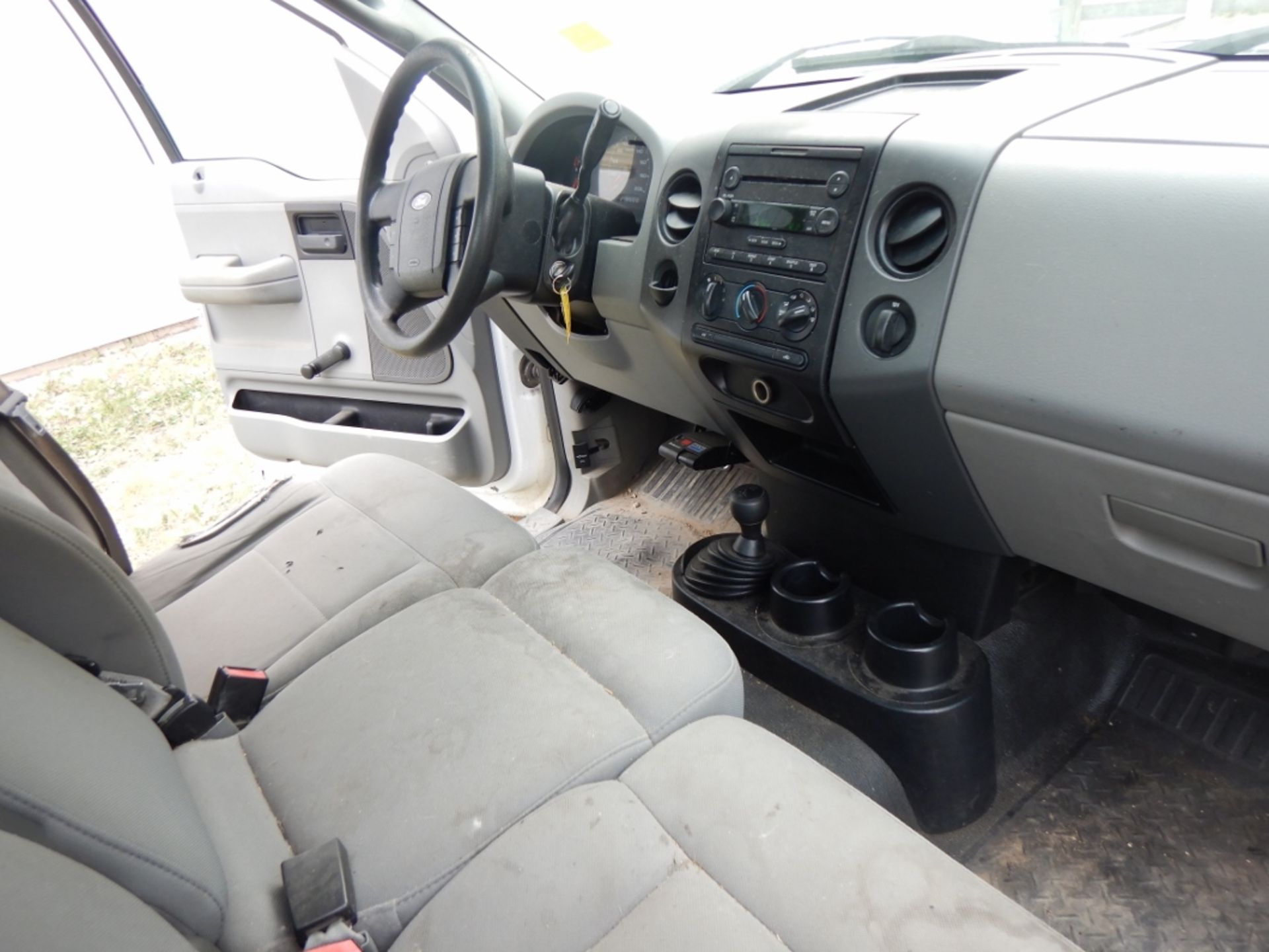 2005 FORD F150 4X4 REGULAR CAB, LONG BOX, P/U, 5.4L TRITON ENGINE, A/T, A/C, CLOTH, 305,346 KM'S - Image 21 of 21