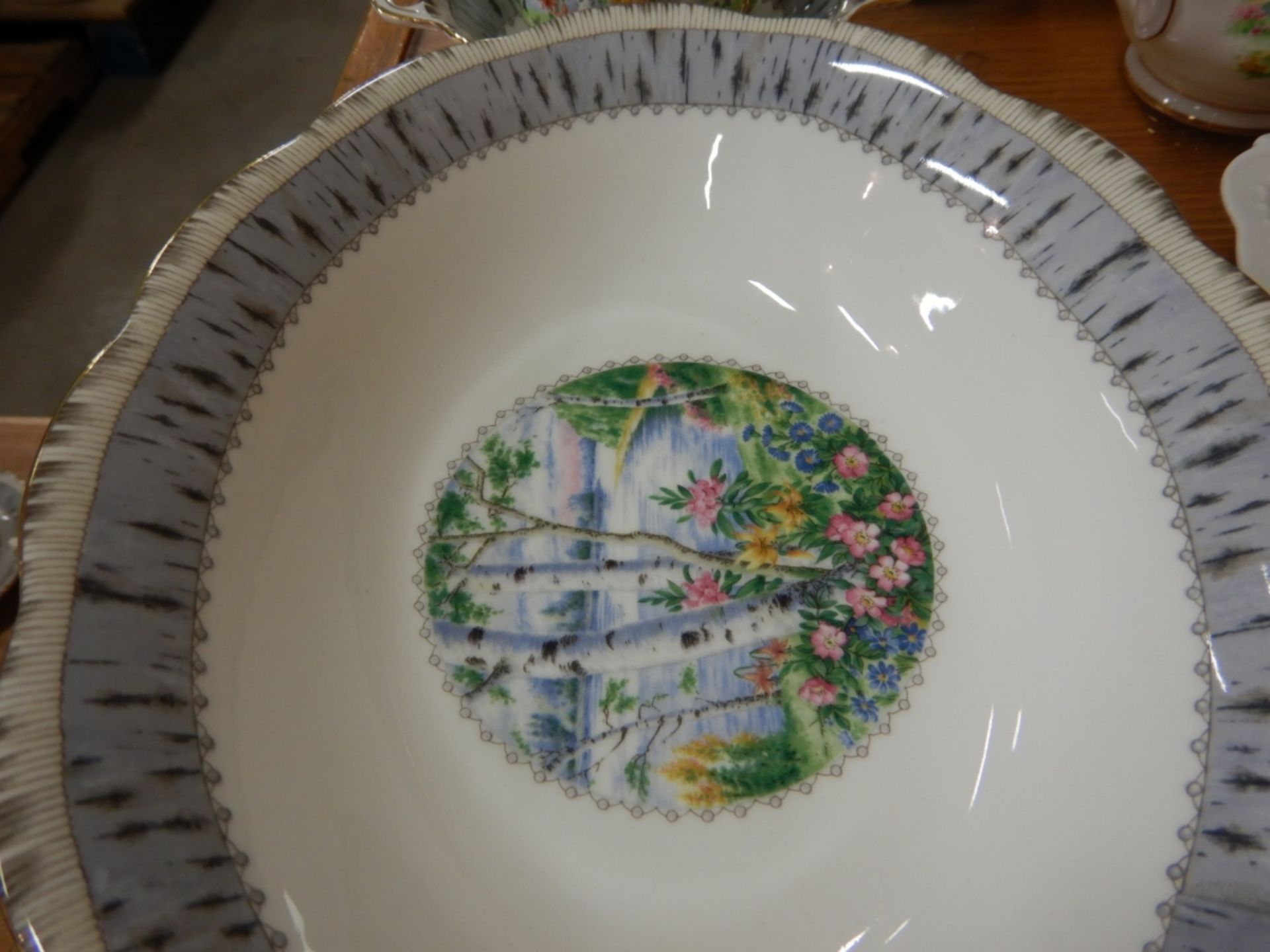 L/O ROYAL ALBERT SILVER BIRCH CHINA - Image 2 of 4