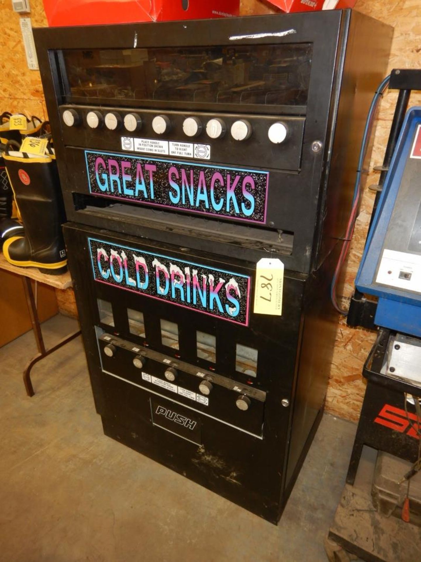 COLD DRINK/SNACK DISPENSER UNIT