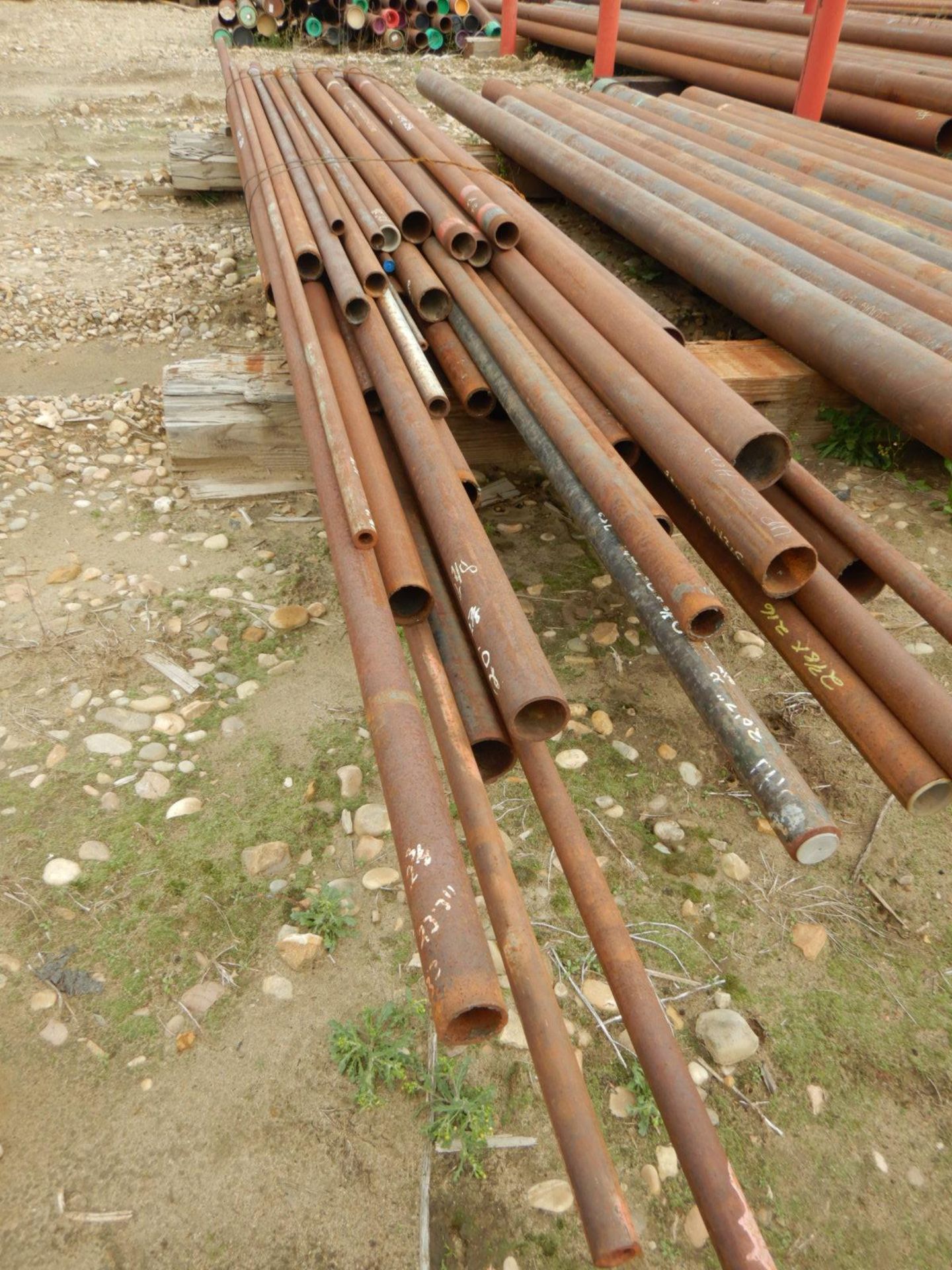 1-LOT APPROX 40 JOINTS OF PIPE 1"-4 1/2" X 8 ' - 20 FT VARIOUS WALL THICKNESS.LOCATED @THE PIPE YARD
