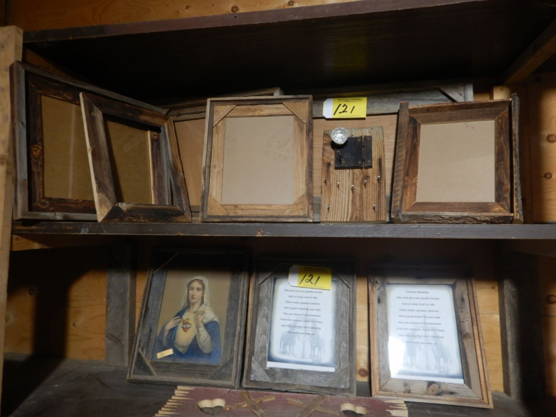 ASSORTED BARNWOOD PICTURE FRAMES