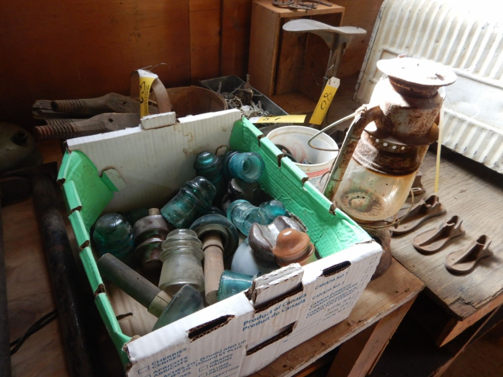 BEACON BARN LANTERN, KEROSINE LANTERN PUMPS, KEROSINE LANTERN, HAND AIR PUMPS, VINTAGE POWER LINE - Image 6 of 7