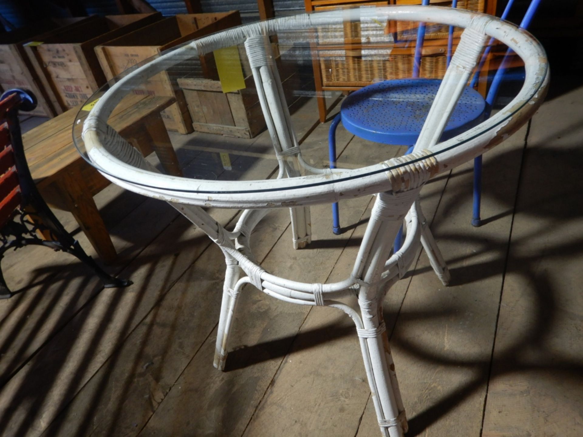 ROUND WICKER TABLE W/GLASS TOP, METAL ICE CREAM SYLE SIDE CHAIR - Image 2 of 2