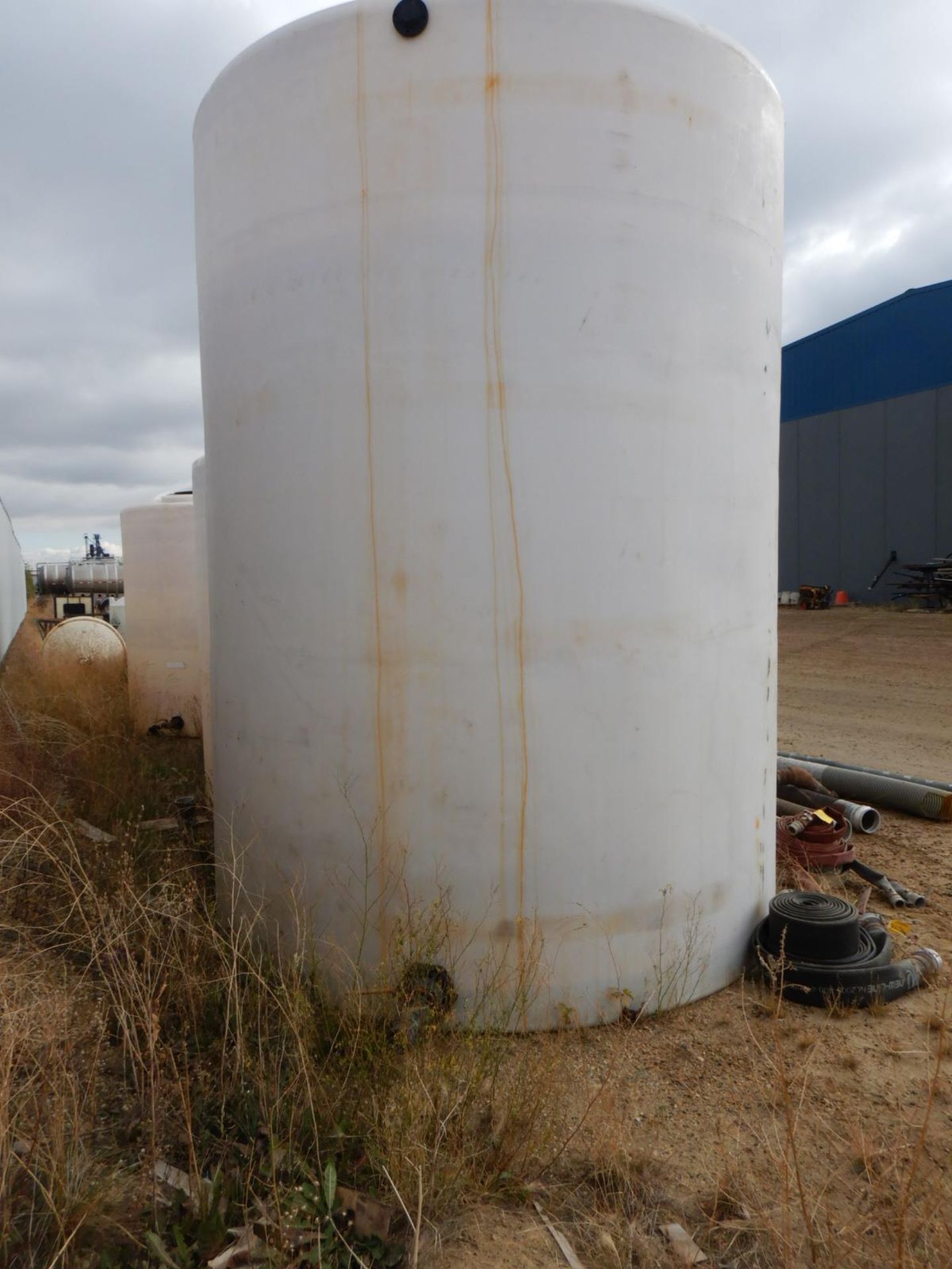 6000 GAL. POLY TANK - Image 4 of 4