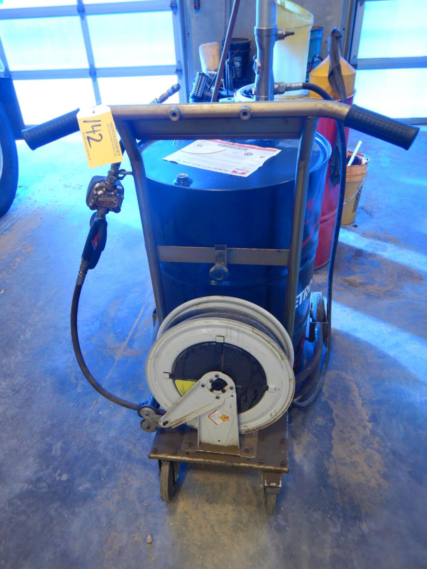 OIL DISPENSING CART W/ INTEGRAL BARREL DOLLY, RETRACTABLE HOSE REEL, PARTIAL BARREL OF 10W30 - Image 3 of 3