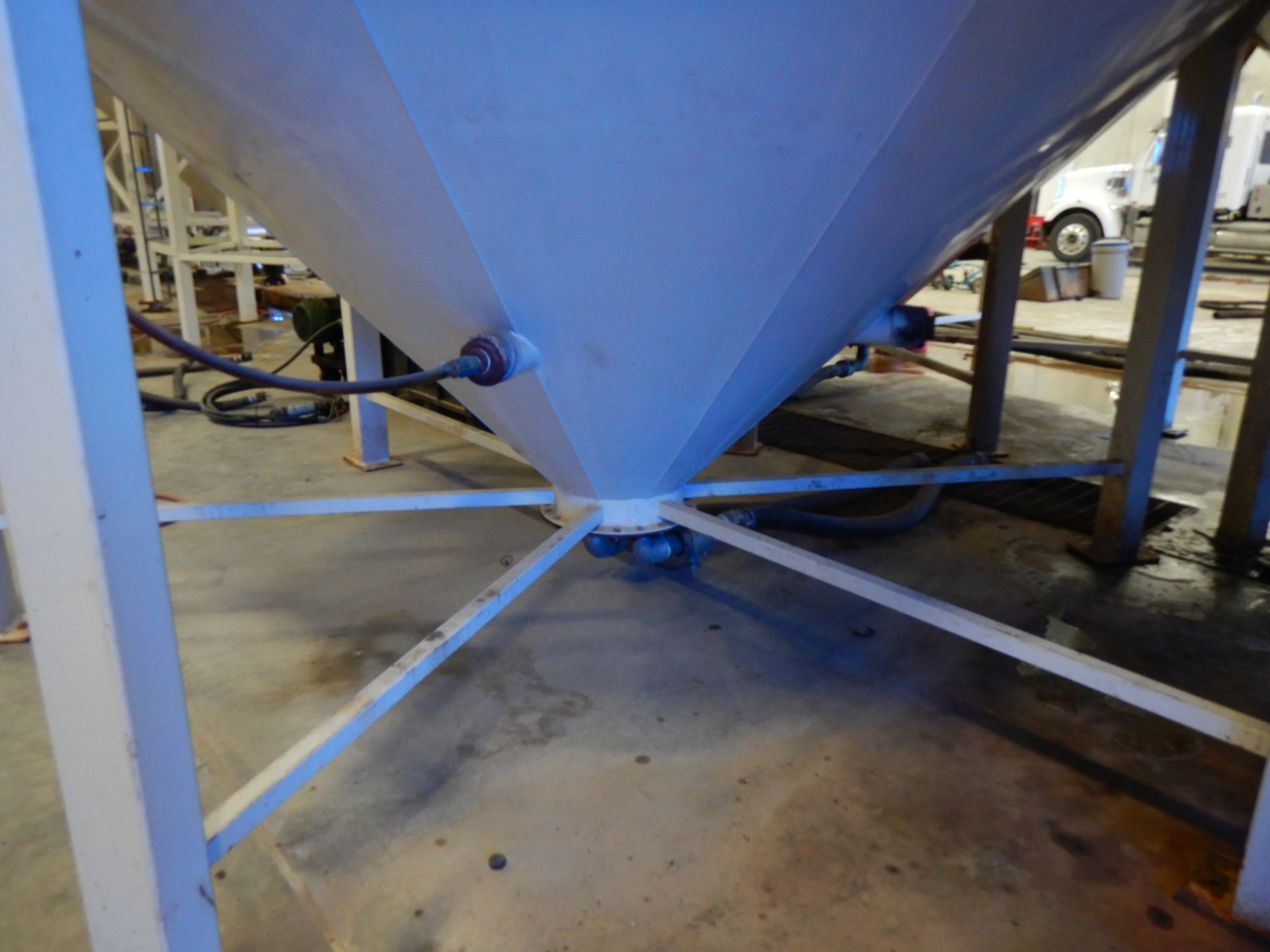 WHEATLAND M/N 1412EL SMOOTHWALL LIQUID HOPPER BIN, 18,449 GAL./2,084 BUSHEL, EPOXY LINED, W/ LADDER, - Image 3 of 6