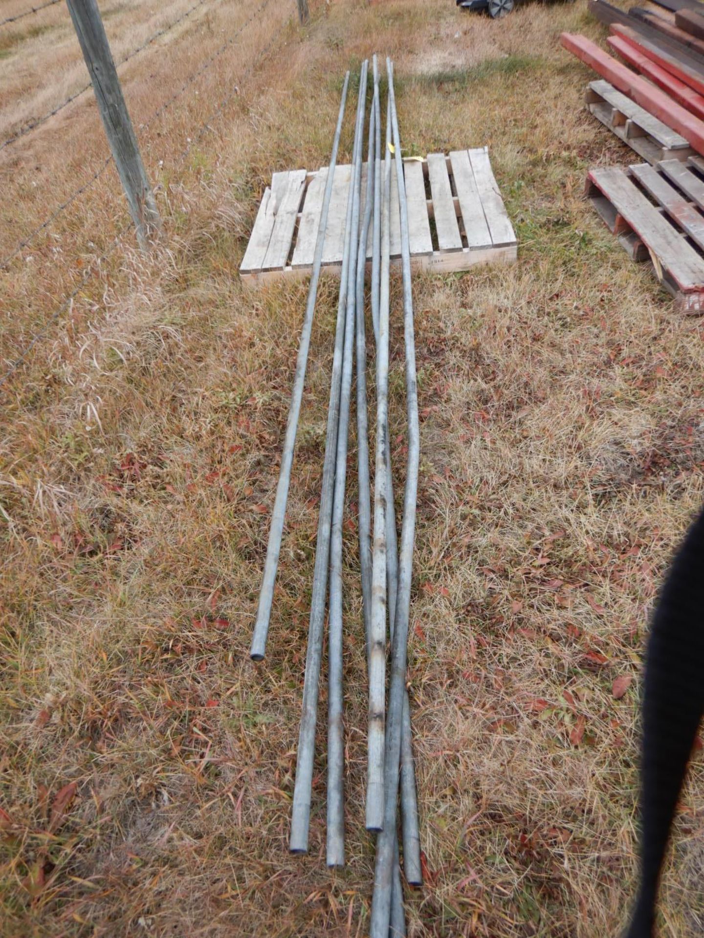 L/O GALVANIZED PIPE FOR CHAIN LINK FENCE TOP RAIL