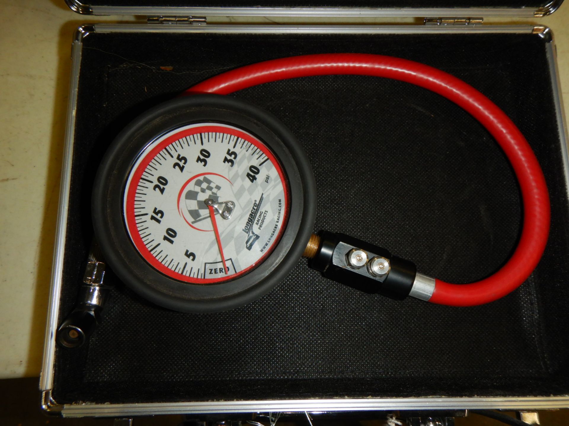 A51 LONGACRE RACING TIRE PRESSURE GUAGE AND CASE - Image 2 of 3