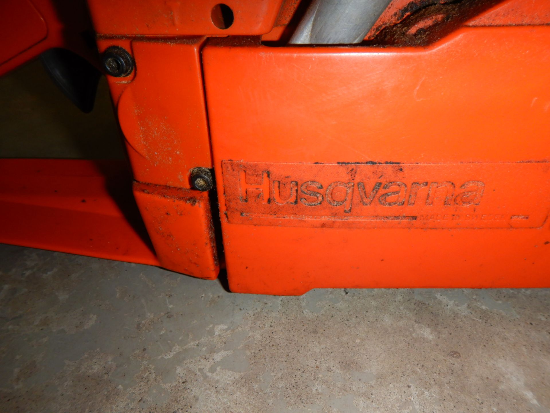 B46 HUSQVARNA 55 CHAIN SAW W/CASE - Image 4 of 5