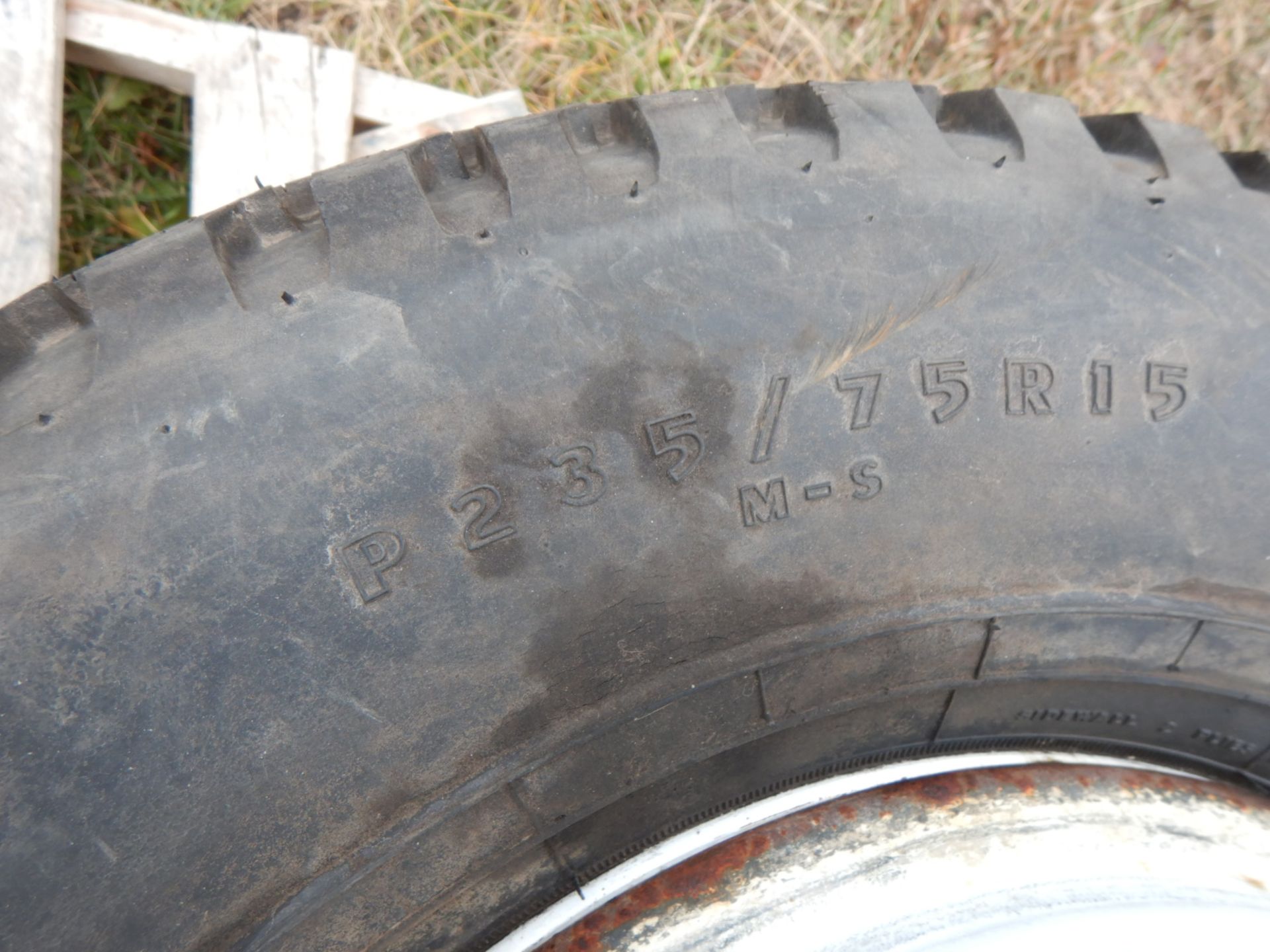 TIRES AND RIMS 6 BOLT 2 RIMS 2 TIRES - Image 2 of 3