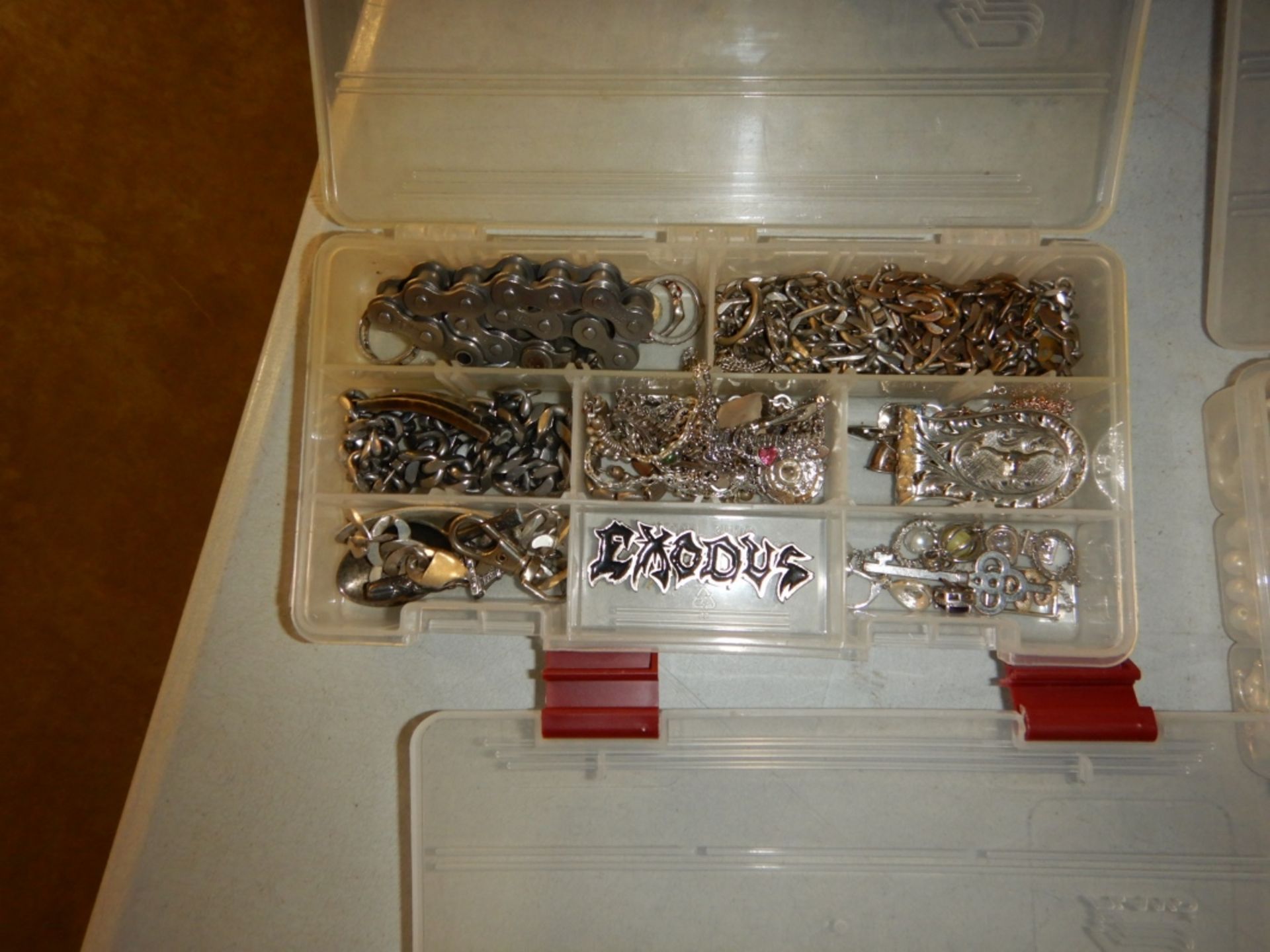 B73 L/O COSTUME JEWELRY, WATCHES, ETC. - Image 2 of 8