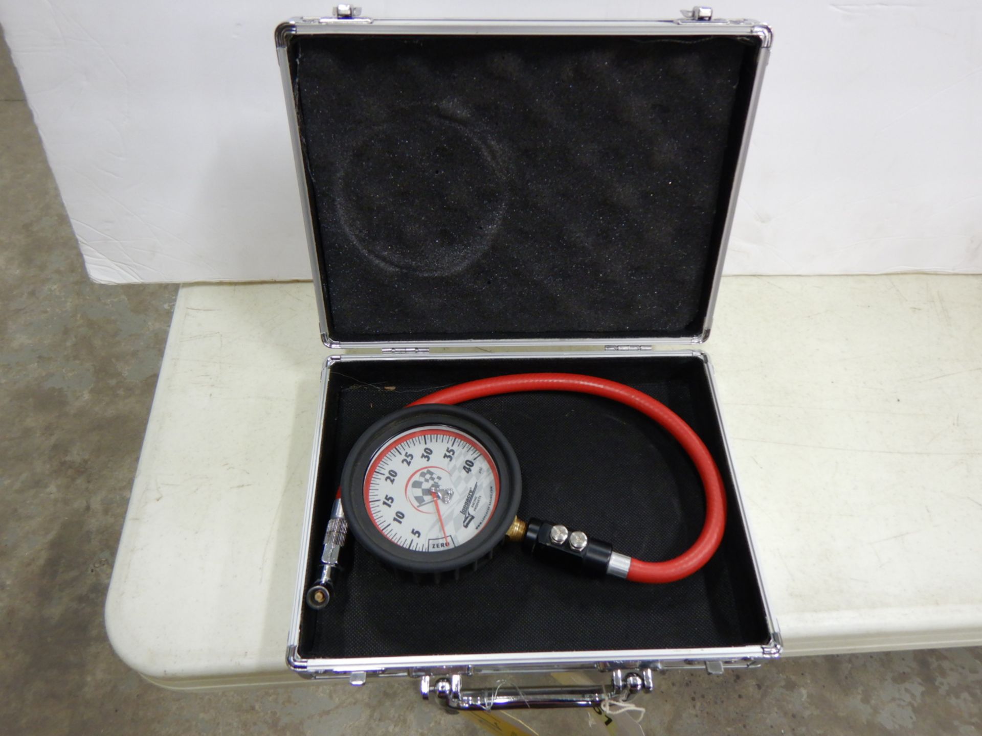 A51 LONGACRE RACING TIRE PRESSURE GUAGE AND CASE