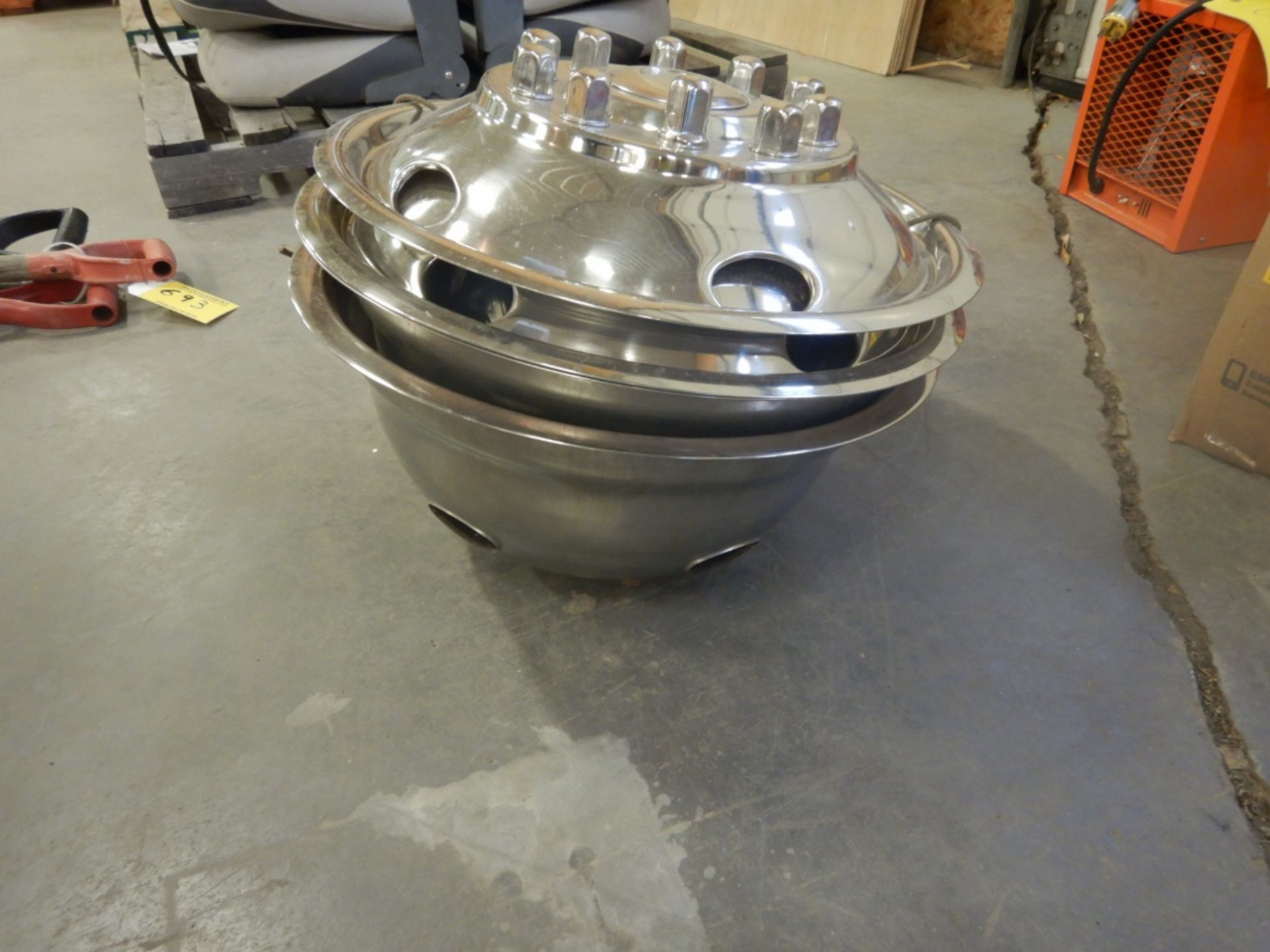 DUALLY TRUCK HUBCAP COVERS 2 FRONTS AND 2 REARS - 21IN - Image 4 of 4