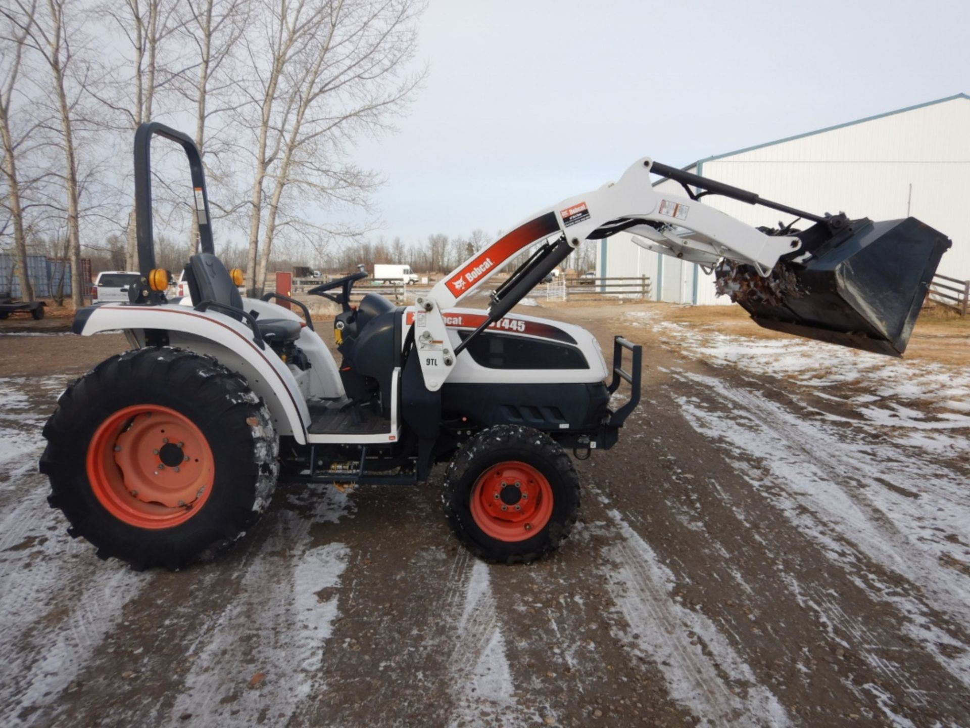 BOBCAT 445 TRACTOR, 4X4, DIESEL, HYDROSTATIC, 9TL FEL, 3-PT HITCH W/ REAR REMOTE, 777HRS - Image 15 of 21