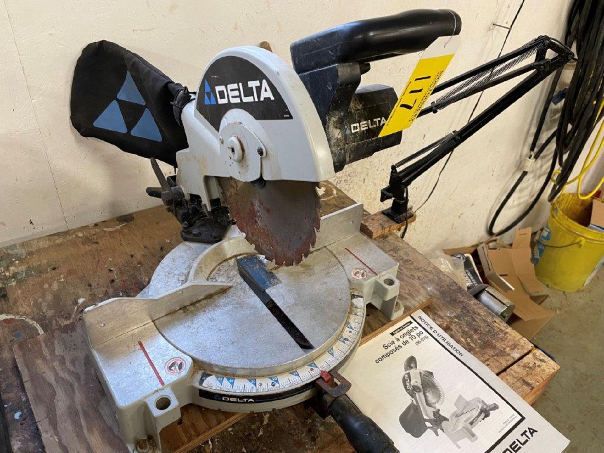DELTA 10IN COMPOND MITRE SAW