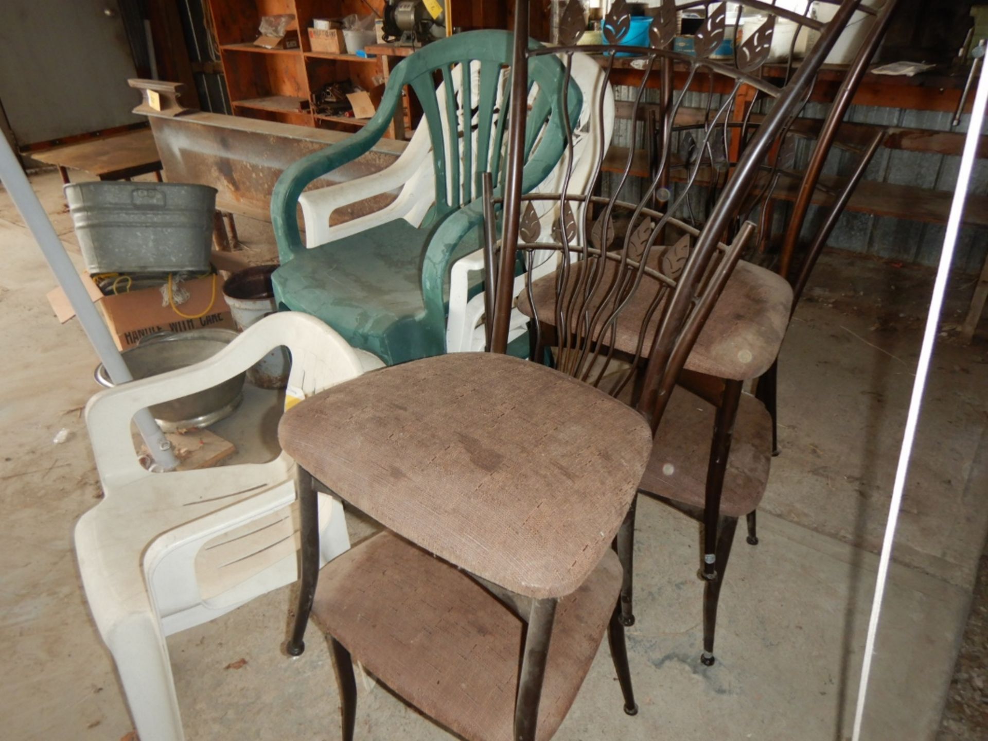 L/O ASSORTED POLY LAWN CHAIRS AND METAL FRAMED CHAIRS - Image 2 of 3