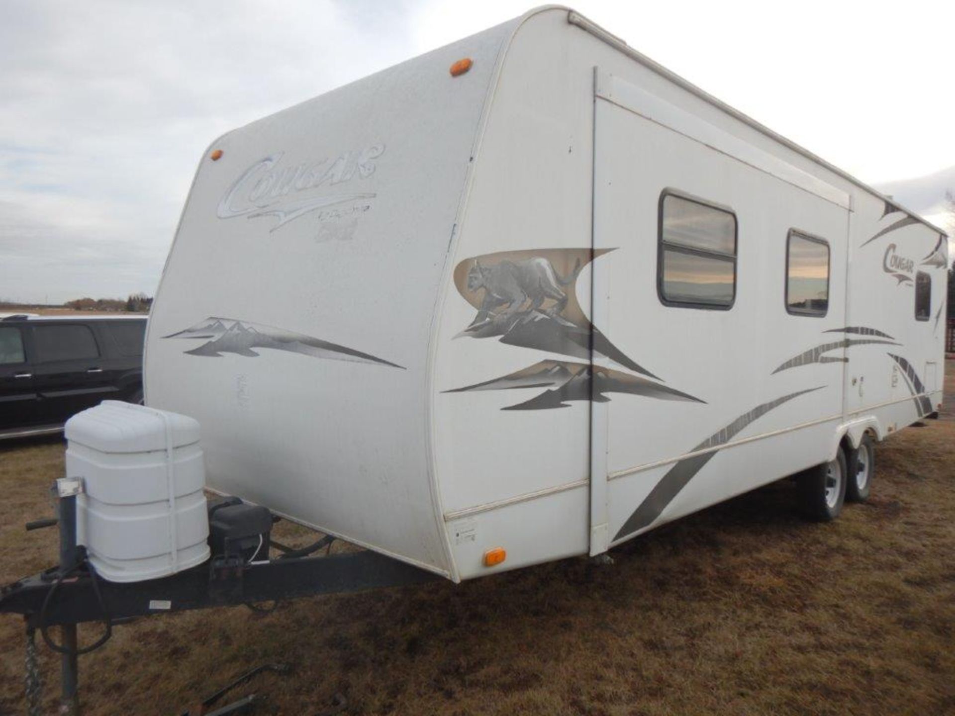 2008 COUGAR BY KEYSTONE 29FKS TRAVEL TRAILER W/ POLAR PACKAGE, SLIDE, REAR QUEEN BED, SLEEPS 6, - Image 5 of 11