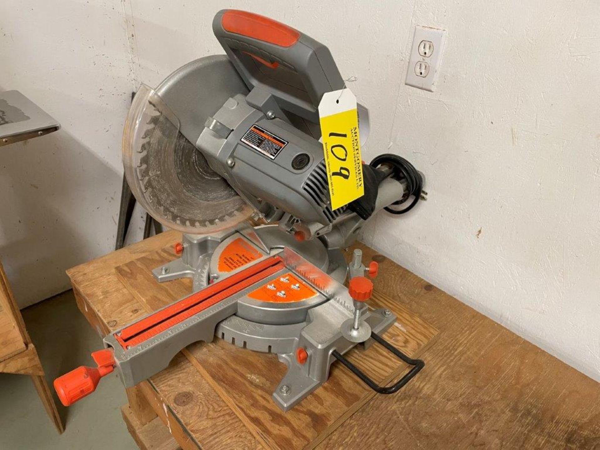 TERRATEK 10IN SLIDING COMPOUND MITRE SAW