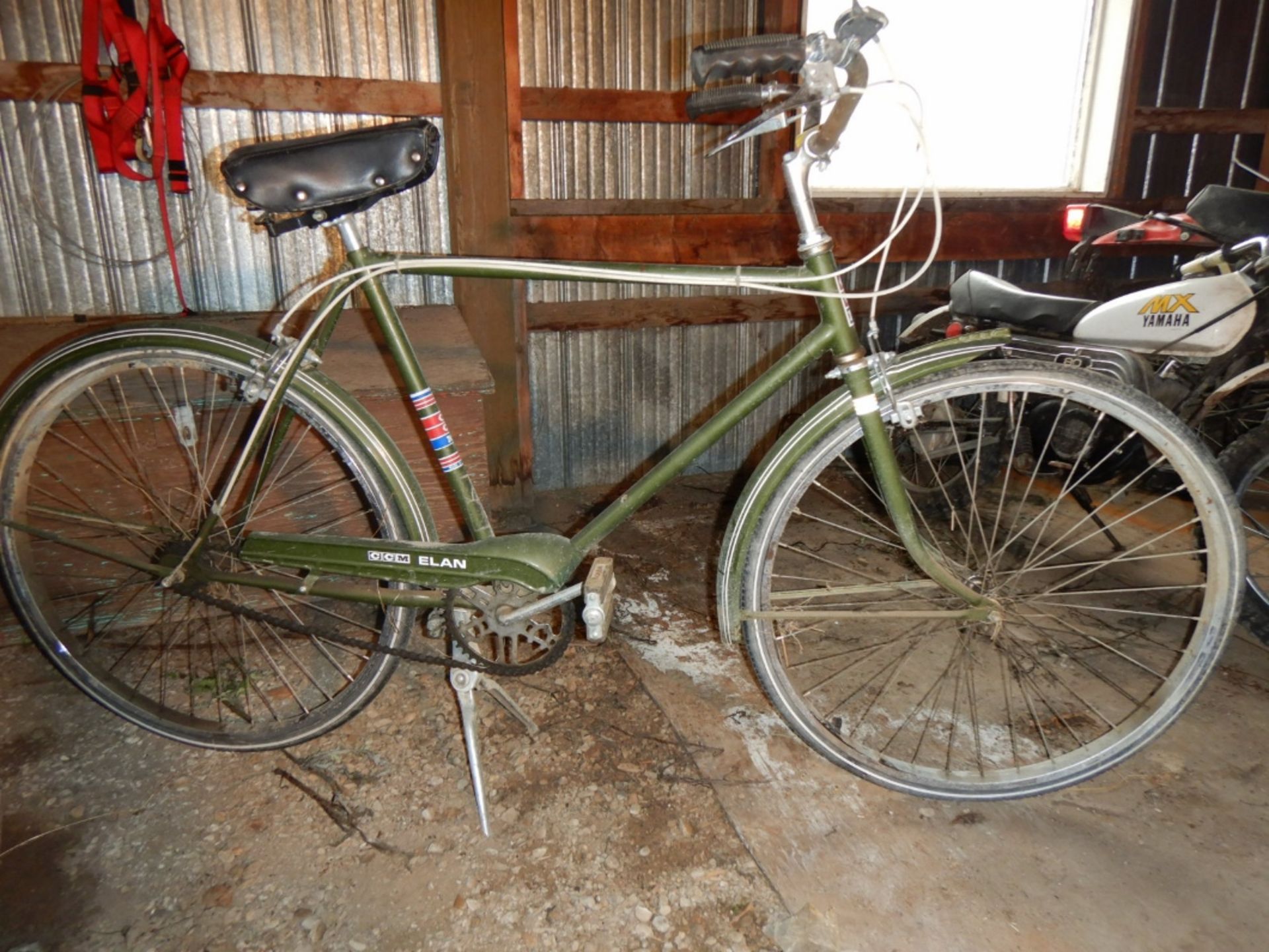 CCM ELAN VINTAGE MENS 20IN PEDAL BICYCLE - Image 2 of 2