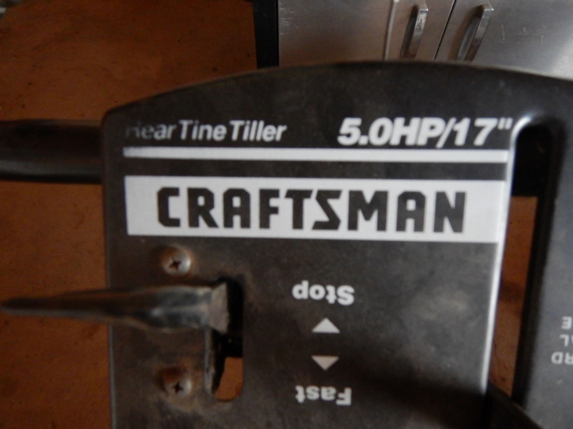 CRAFTSMAN 17IN REAR TINE ROTOTILER, 5HP GAS ENGINE, W/ REVERSE - Image 5 of 7