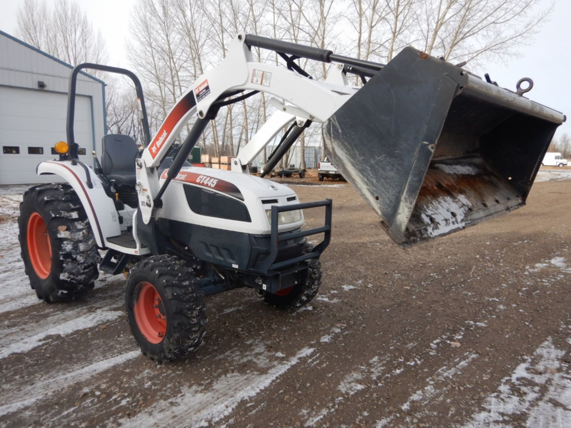 BOBCAT 445 TRACTOR, 4X4, DIESEL, HYDROSTATIC, 9TL FEL, 3-PT HITCH W/ REAR REMOTE, 777HRS - Image 14 of 21