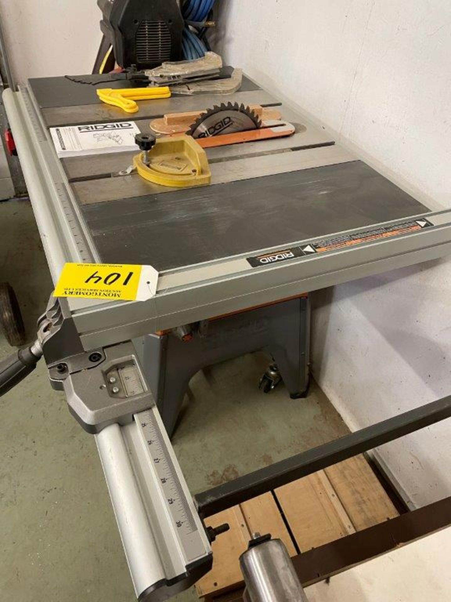 RIDGID 10IN TABLE SAW W/ CASTERS, M/N R4512 - Image 3 of 6