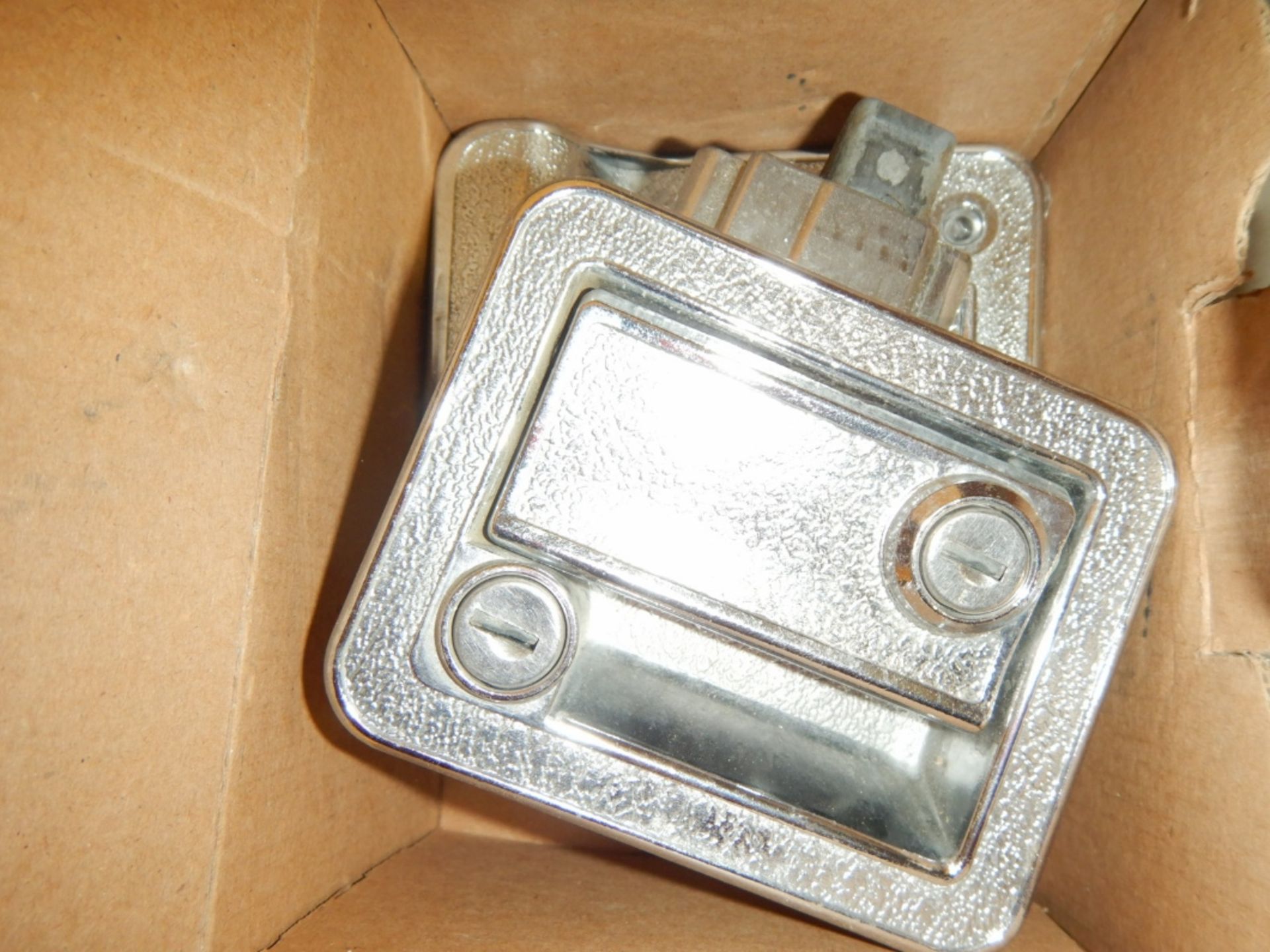 L/O TRAVEL TRAILER LOCKSETS - USED - Image 2 of 3