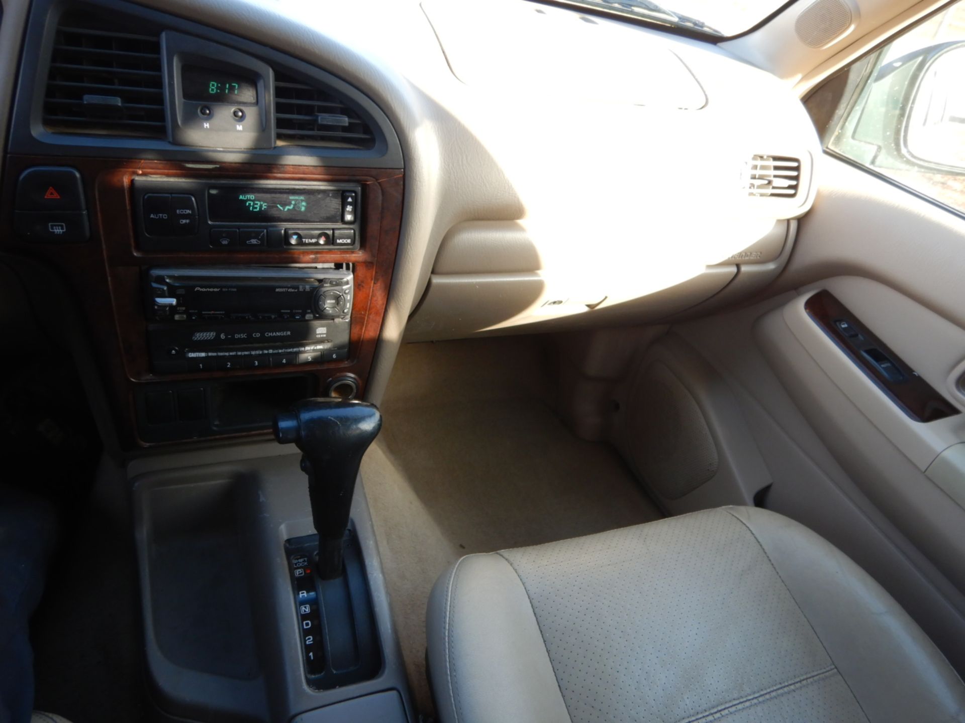 2000 NISSAN PATHFINDER, 2WD, 4DR, CLOTH INTERIOR, 174,215 MILES SHOWING - S/N JN8DR07X01N512600 - Image 5 of 8