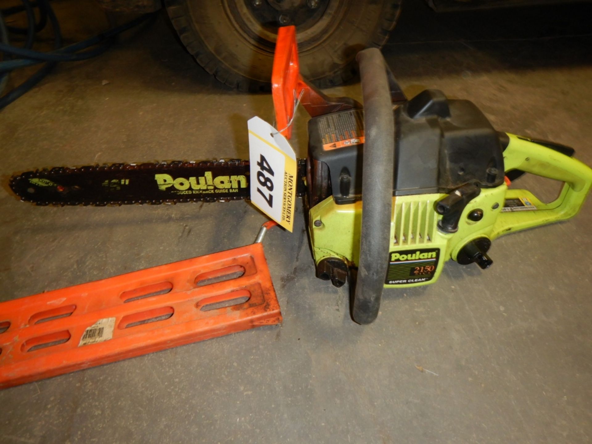 POULAN 2150 WOODMAN CHAINSAW - (RUNNING) - Image 2 of 3