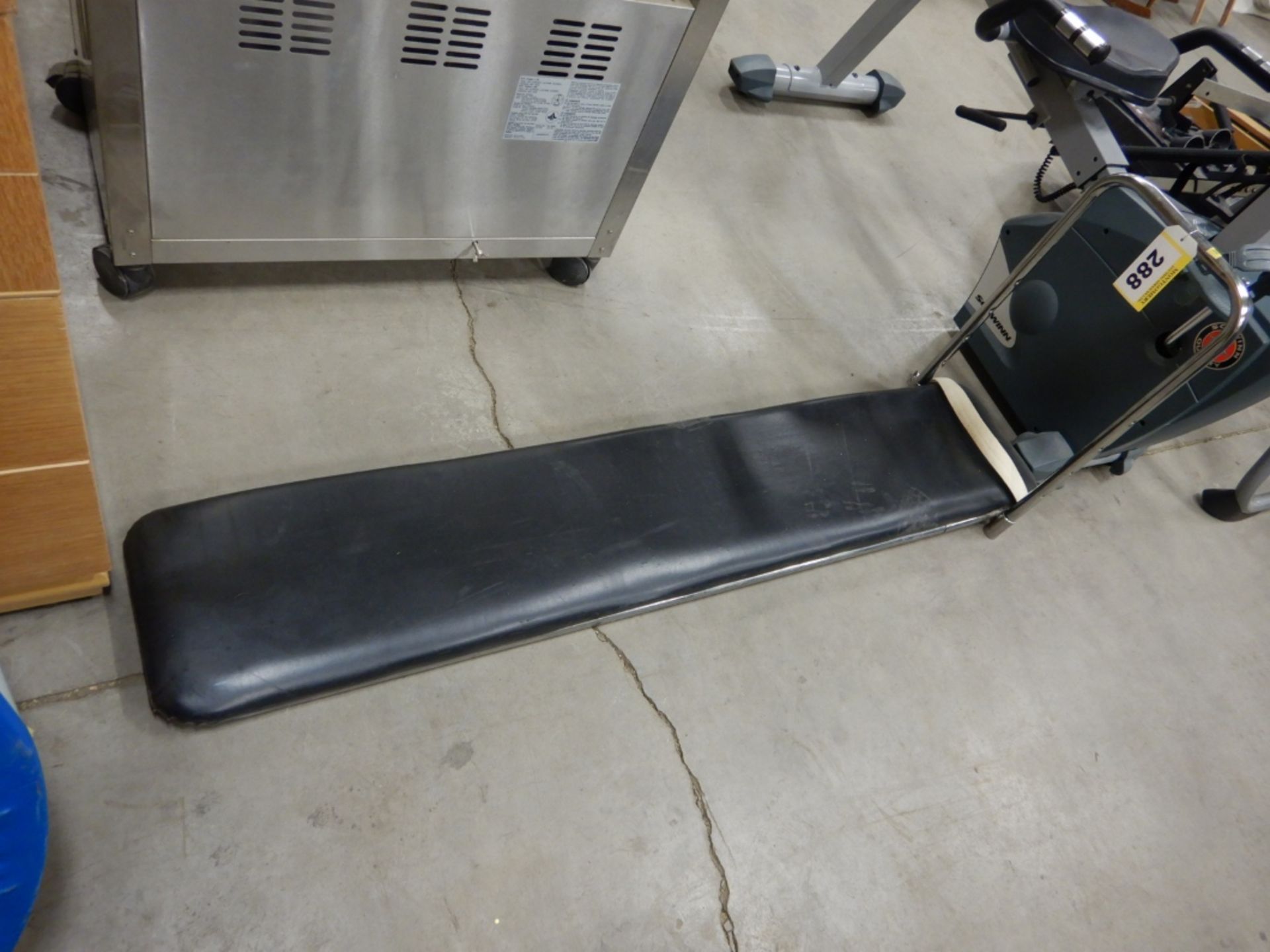 ADJUSTABLE INCLINE EXERCISE BENCH - 64IN LONG