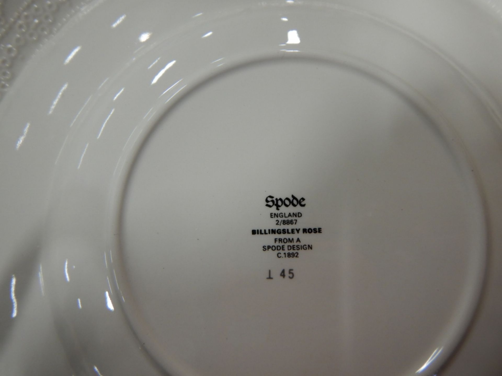 L/O SPODE BILLINGSLEY ROSE ENGLISH CHINA APPROX. 12 PLACE SETTINGS OF 12IN PLATES, 8IN SIDE - Image 4 of 4