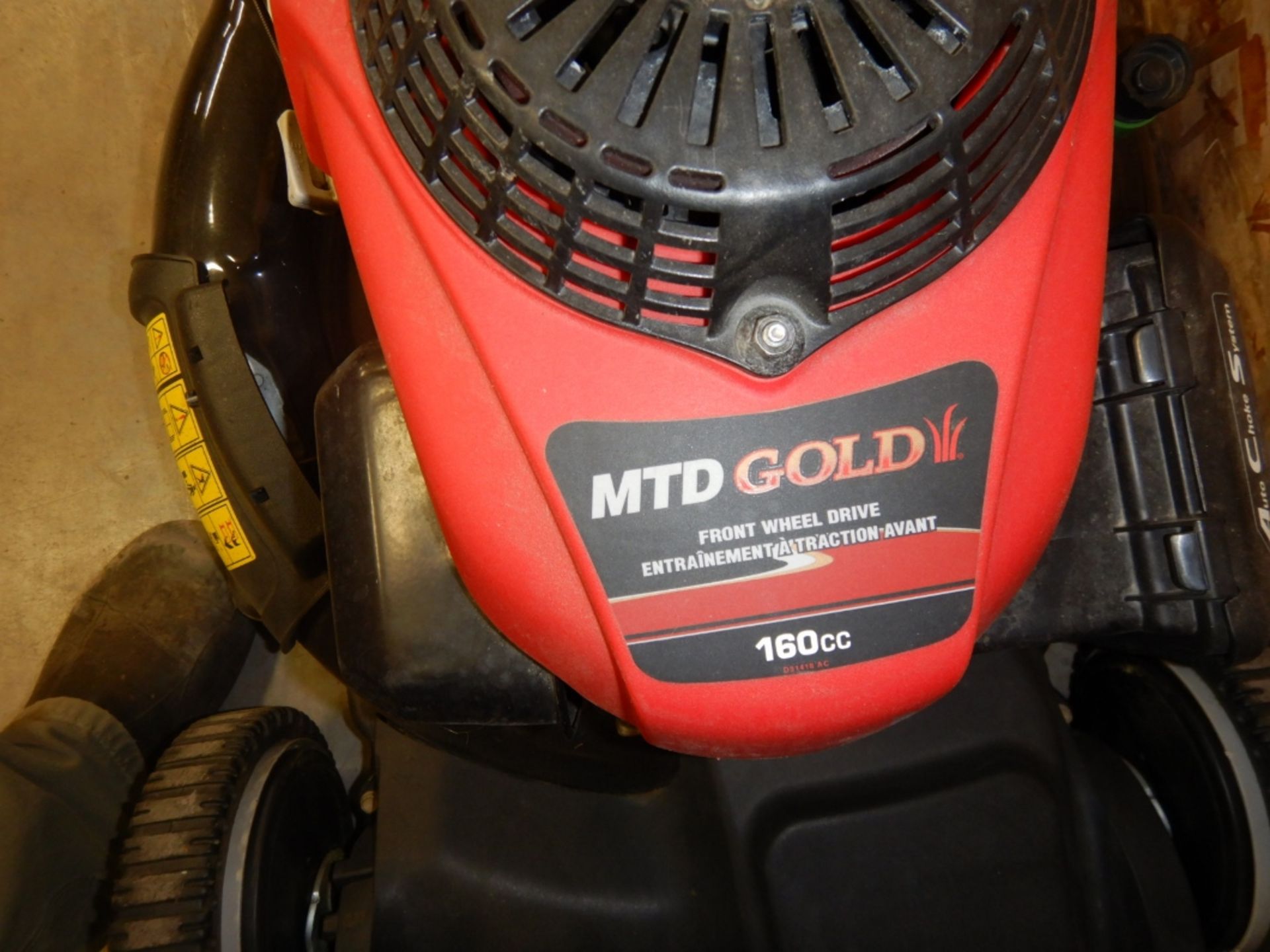 MTD GOLD PUSH TYPE LAWN MOVER W/ 1600CC HONDA ENGINE AND BAGGER - Image 3 of 3