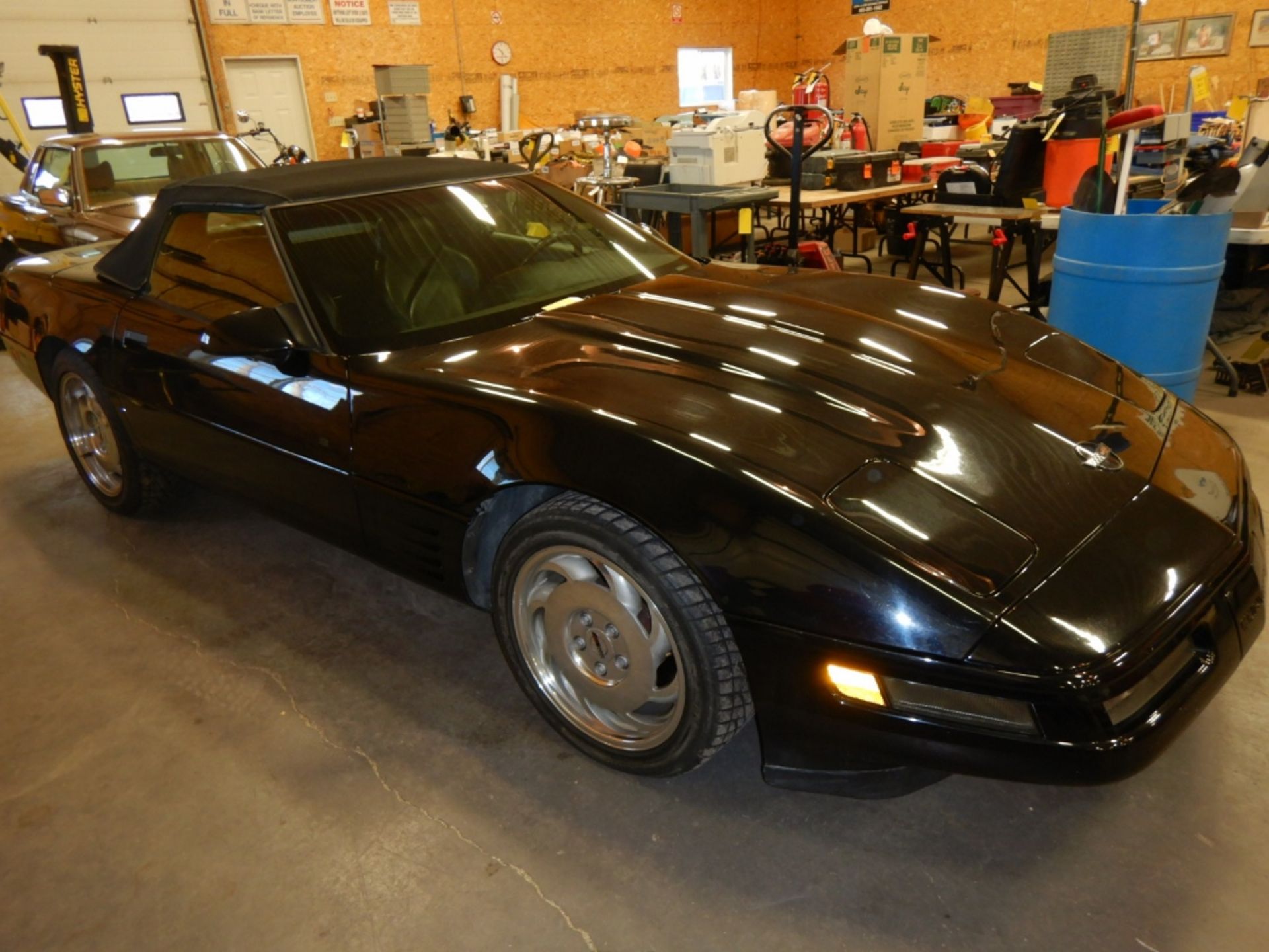 1994 CORVETTE, 2-DR CONVERTIBLE CAR, DISC BRAKES, 5.7L V8, REGISTERED IN AB, 79,311 MILES SHOWING - Image 2 of 12