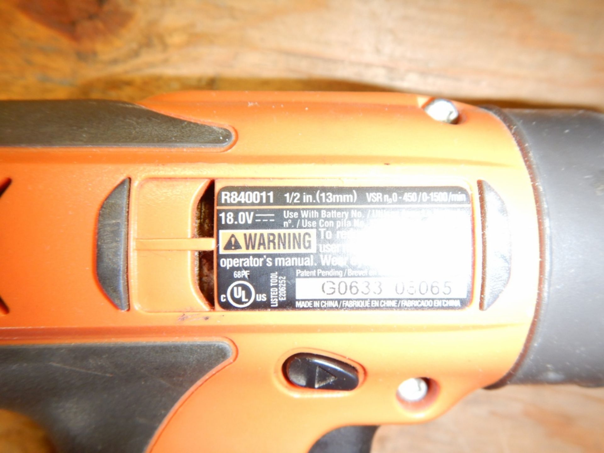RIDGID 18V CORDLESS DRILL W/ BATTERIES AND CHARGER - Image 3 of 4