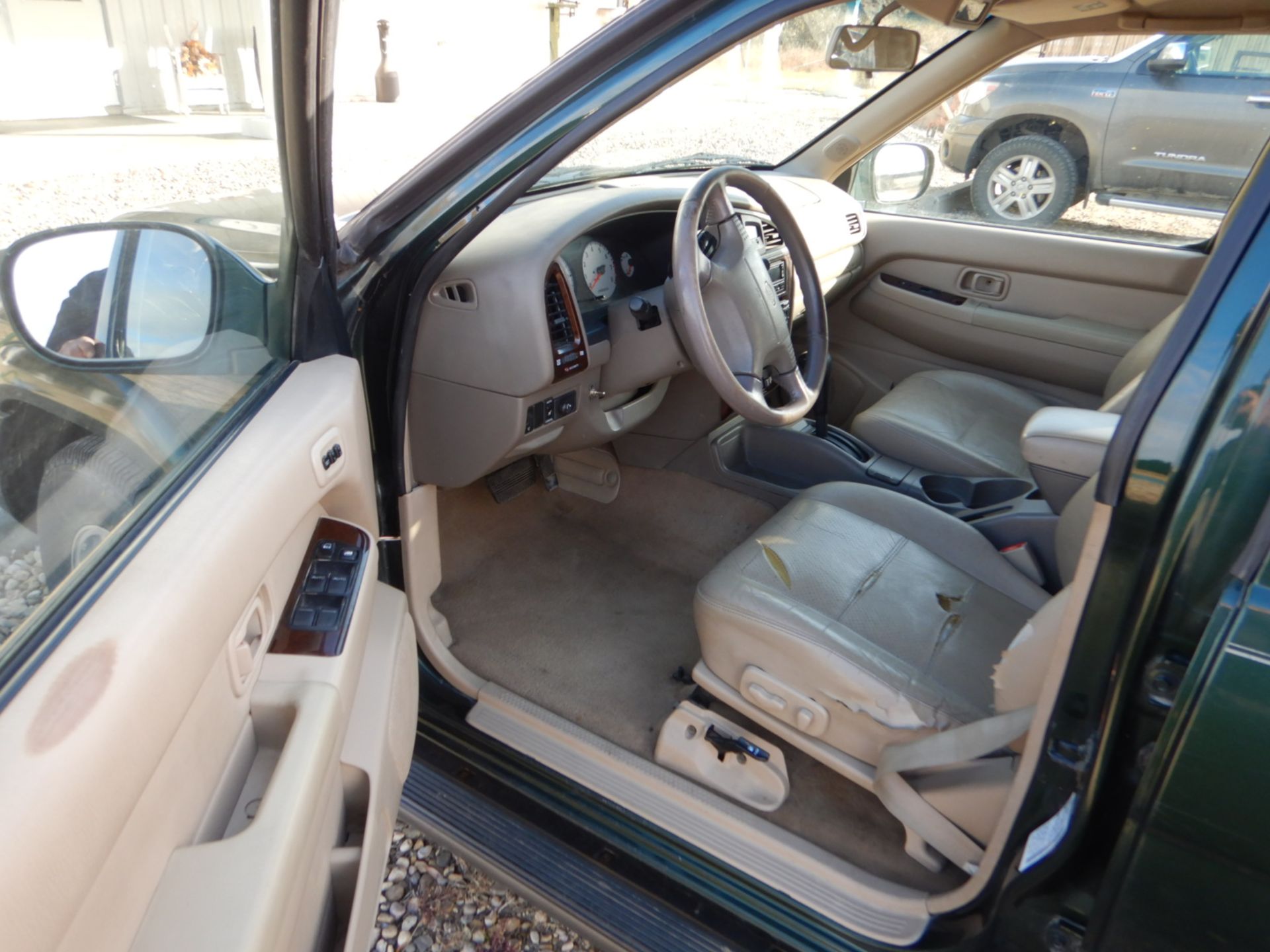 2000 NISSAN PATHFINDER, 2WD, 4DR, CLOTH INTERIOR, 174,215 MILES SHOWING - S/N JN8DR07X01N512600 - Image 3 of 8