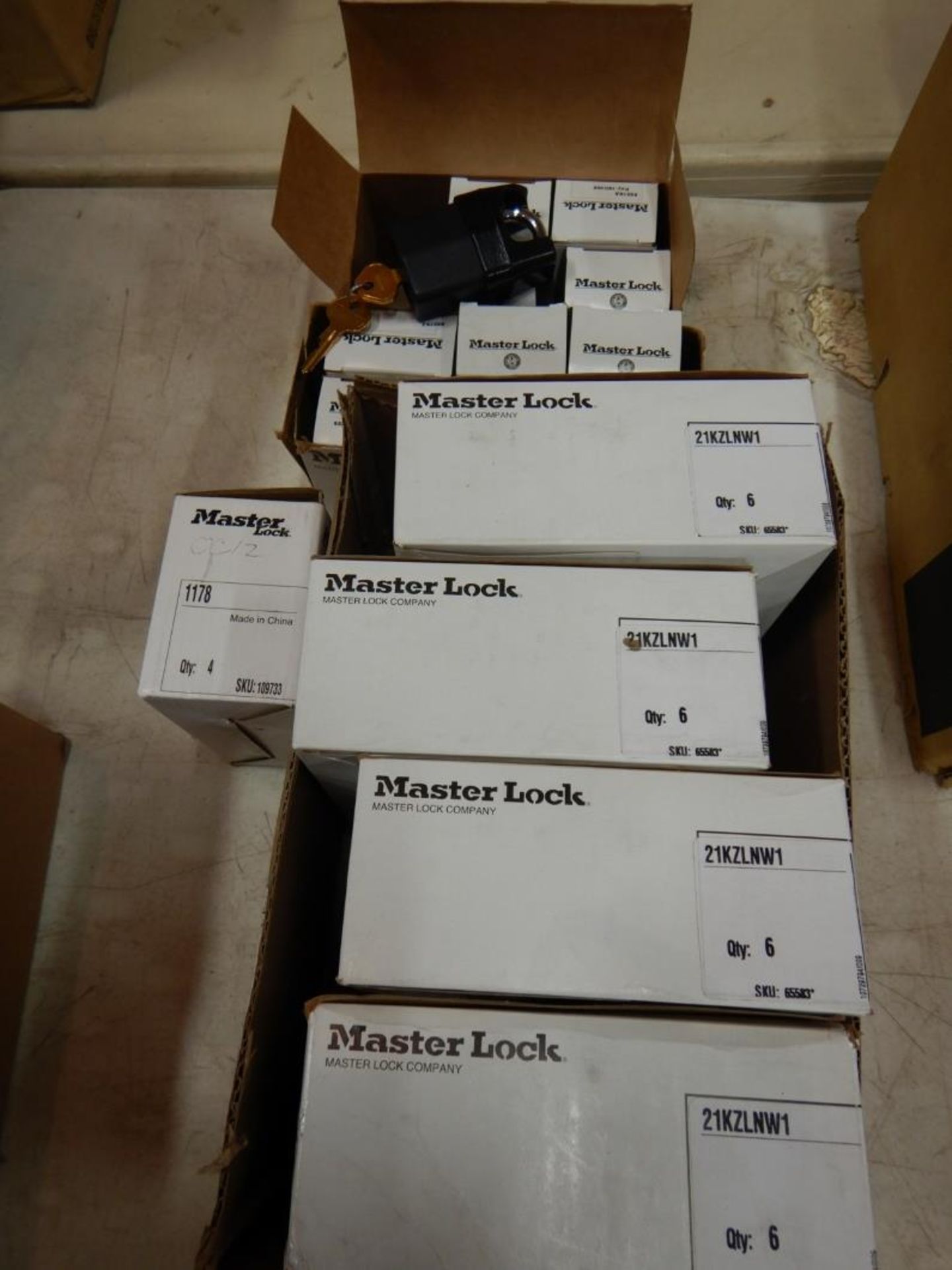L/O MASTERLOCK PRO SERIES PAD LOCKS - Image 2 of 2