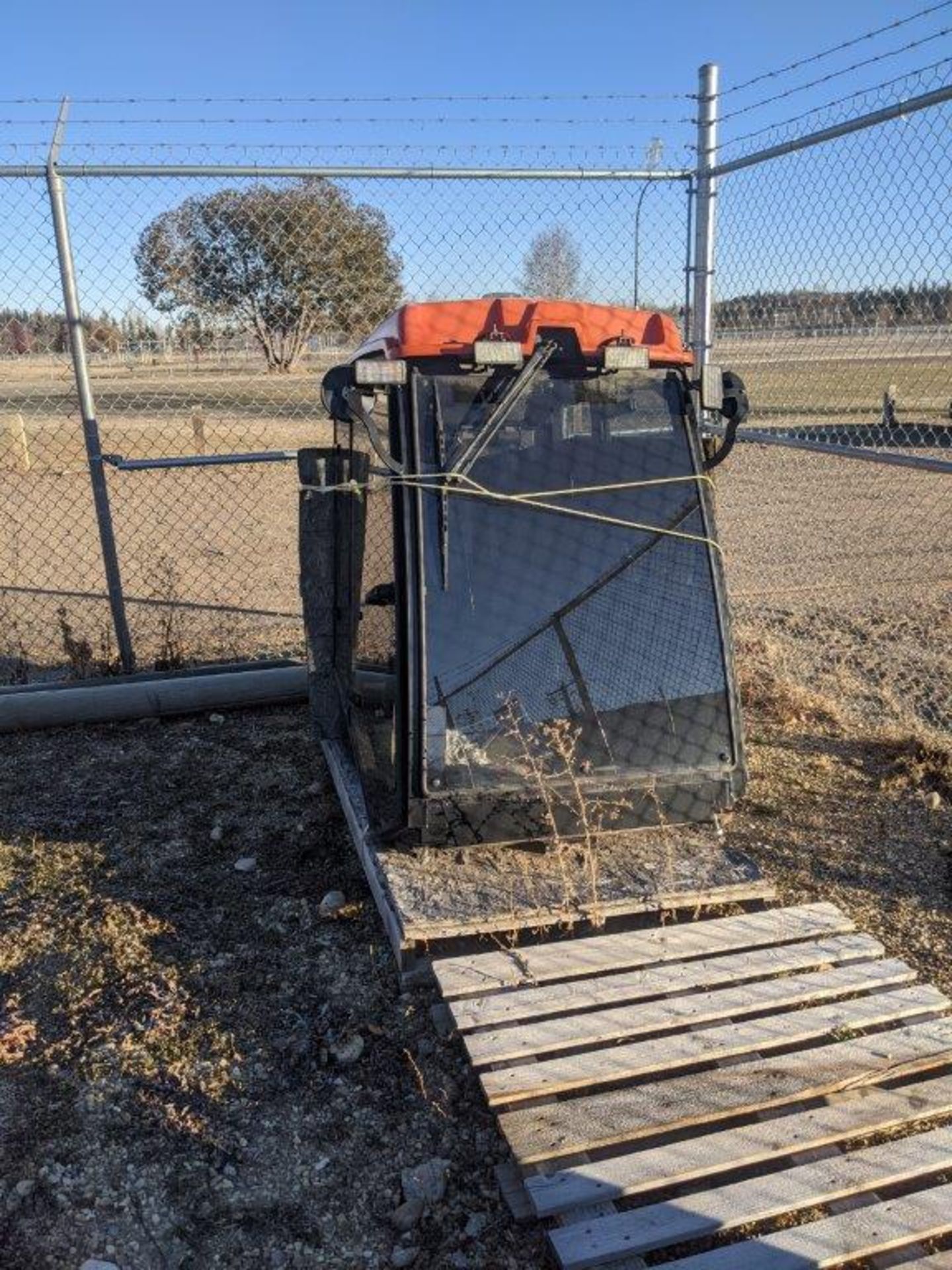 KUBOTA TRACTOR CAB MOD. F5212A, S/N 21713771